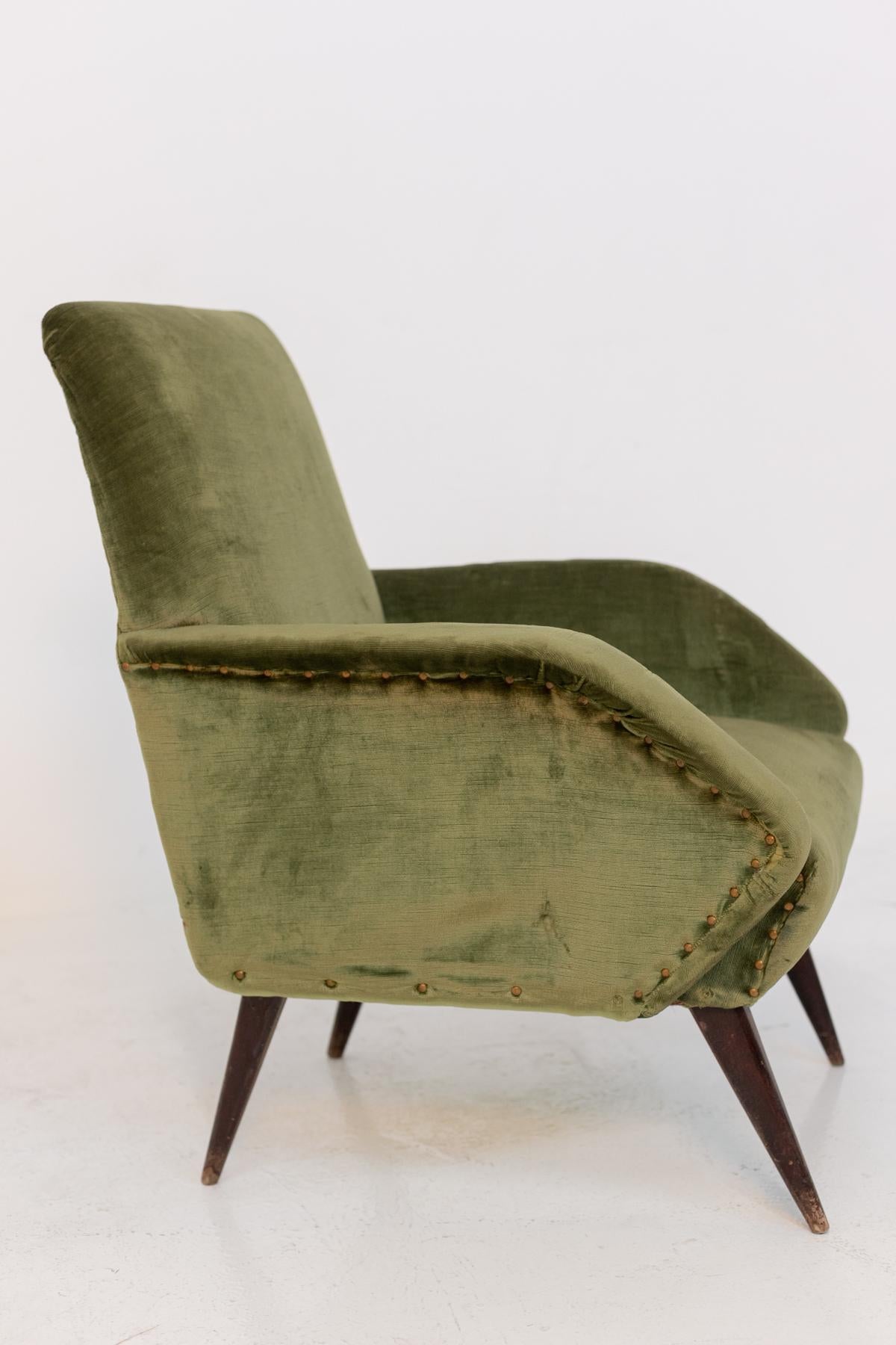 Italian Armchairs in Green Velvet and Wood For Sale 2