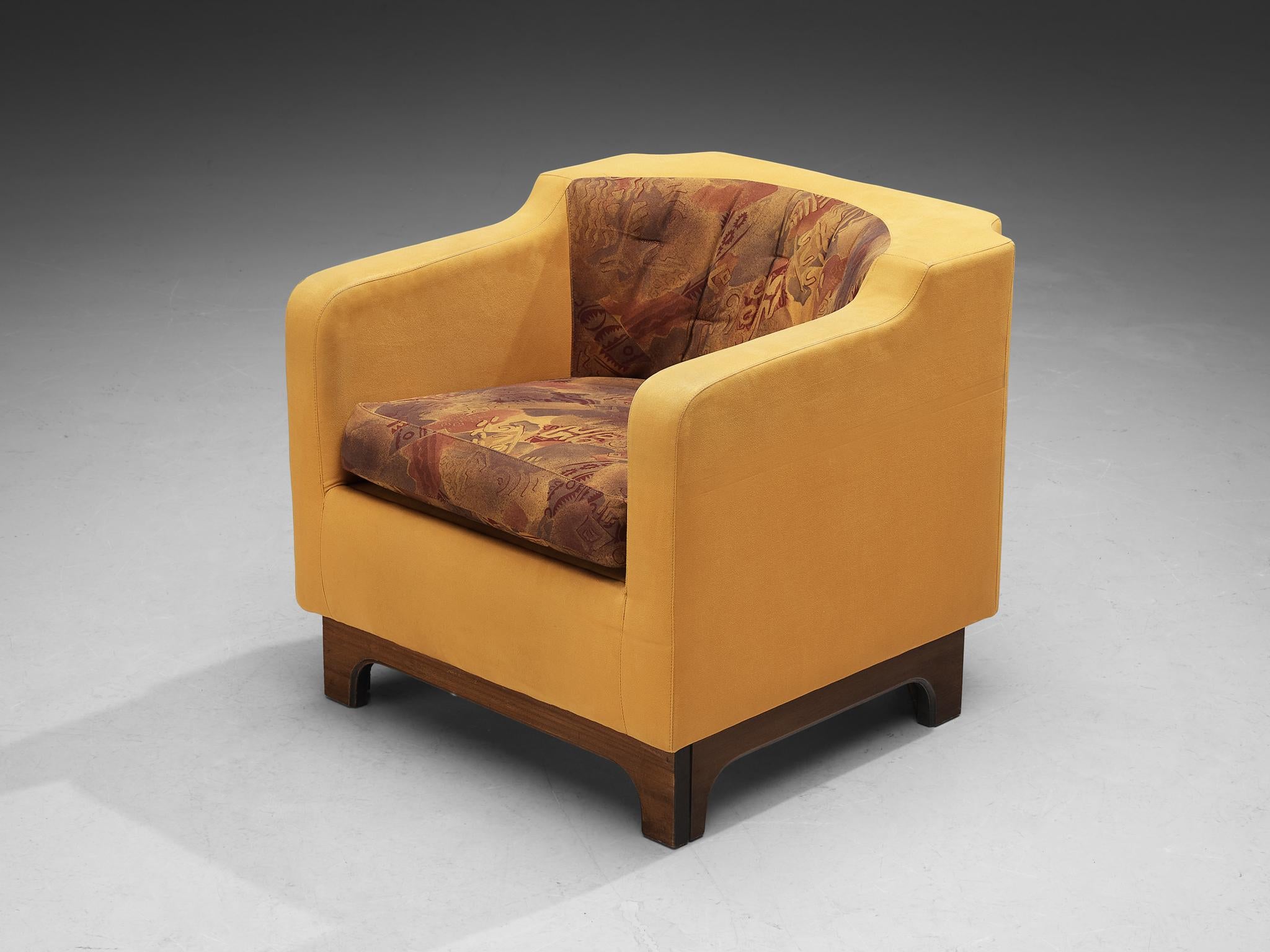 Late 20th Century Italian Armchairs in Walnut and Yellow Upholstery For Sale
