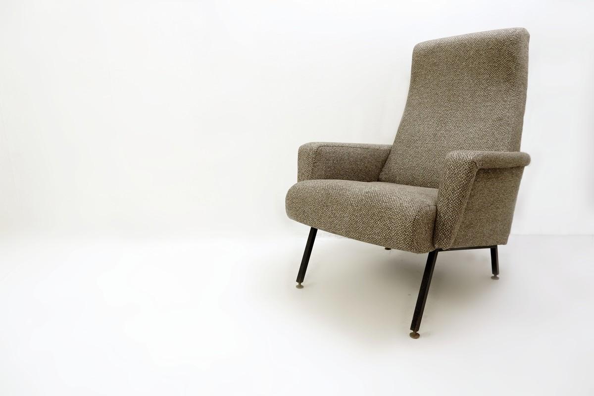 Italian Mid-Century Modern  Armchairs with Black Metal Structure from the 1950s In Good Condition In Brussels, BE