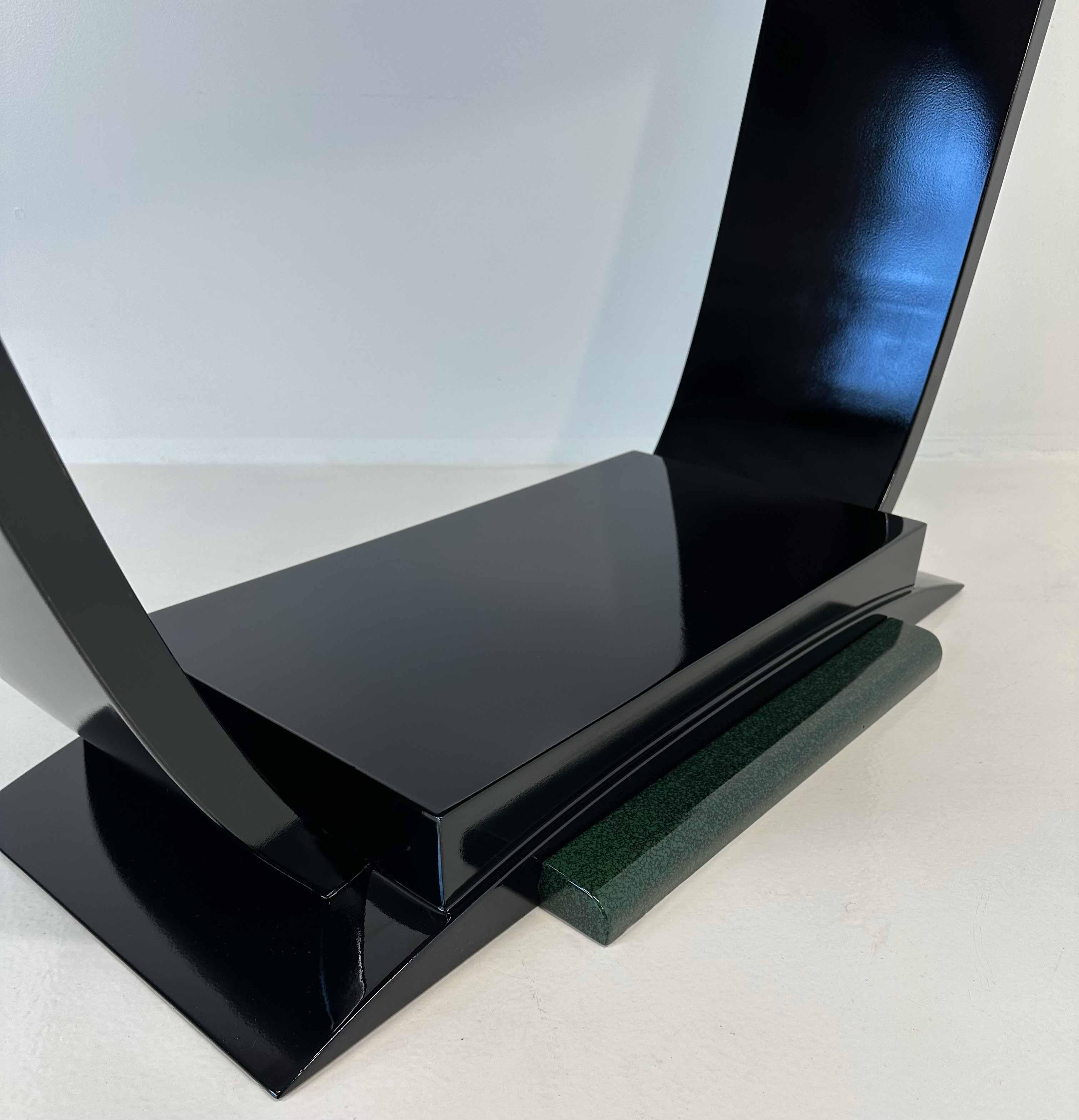 Table de toilette italienne Art déco en laque noire et verte, feuille d'argent, 1970 en vente 5