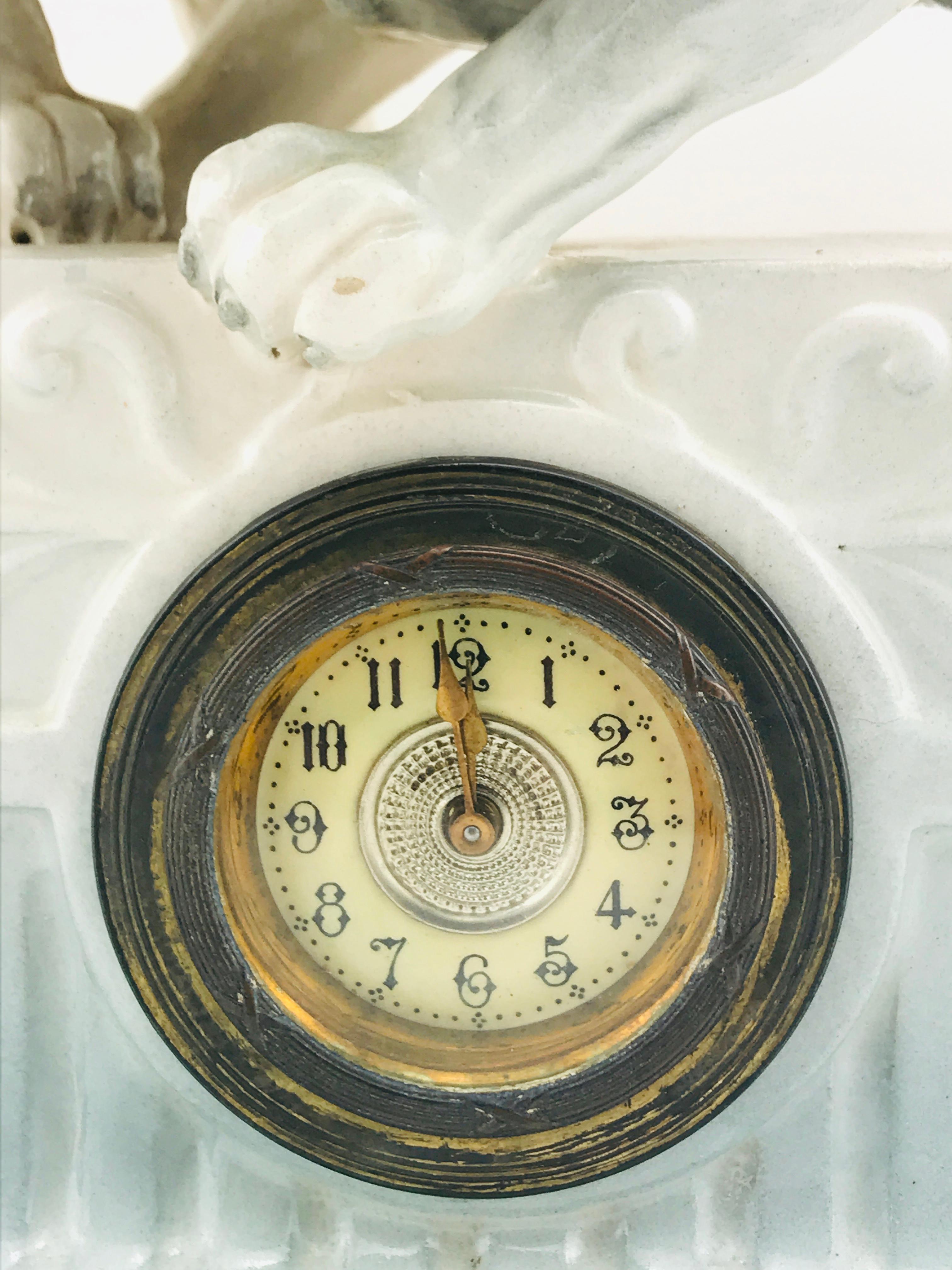 Mid-20th Century Italian Art Deco 1940s Ceramic Lions Sculpture Table Clock, 1940s