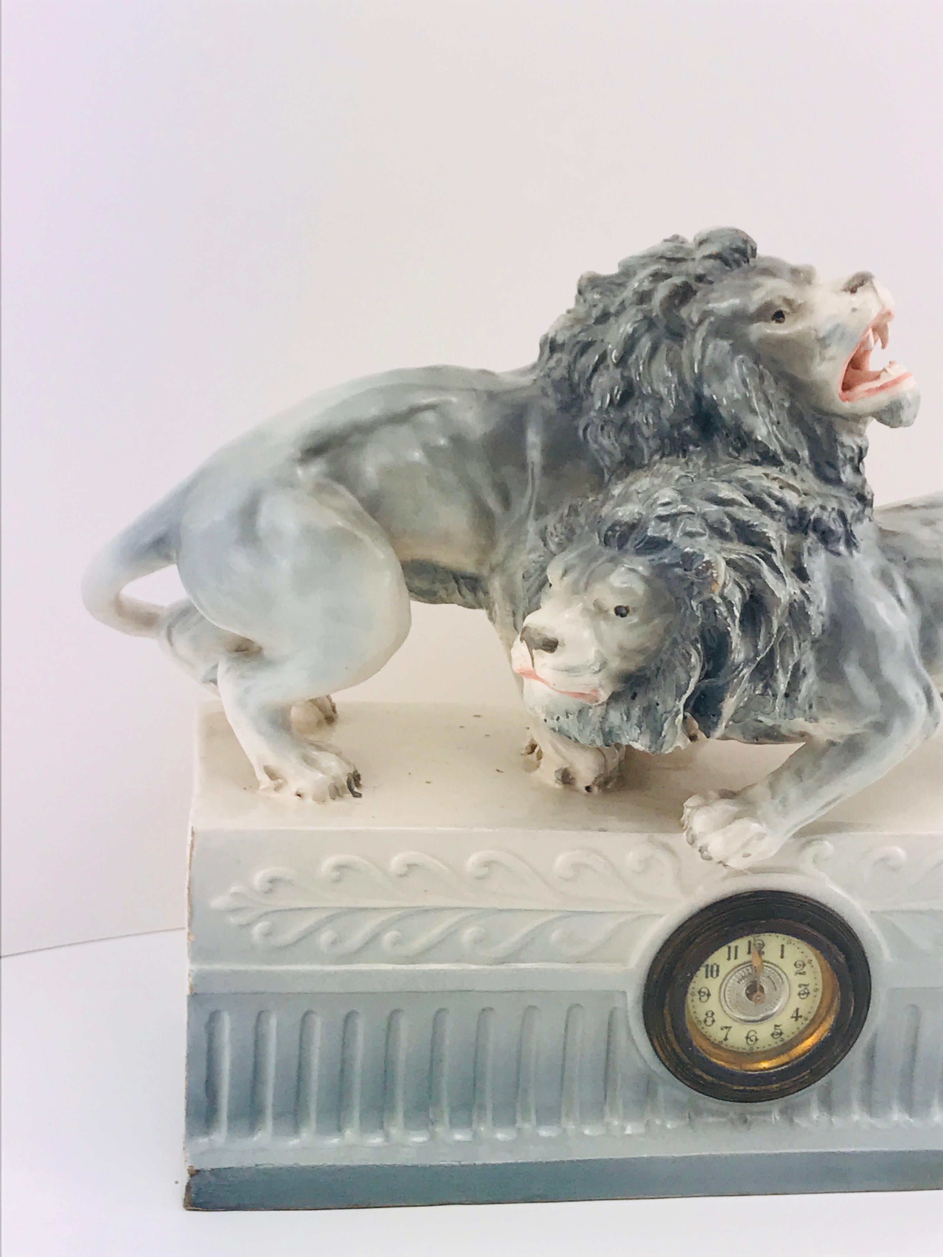 Italian Art Deco 1940s Ceramic Lions Sculpture Table Clock, 1940s 1