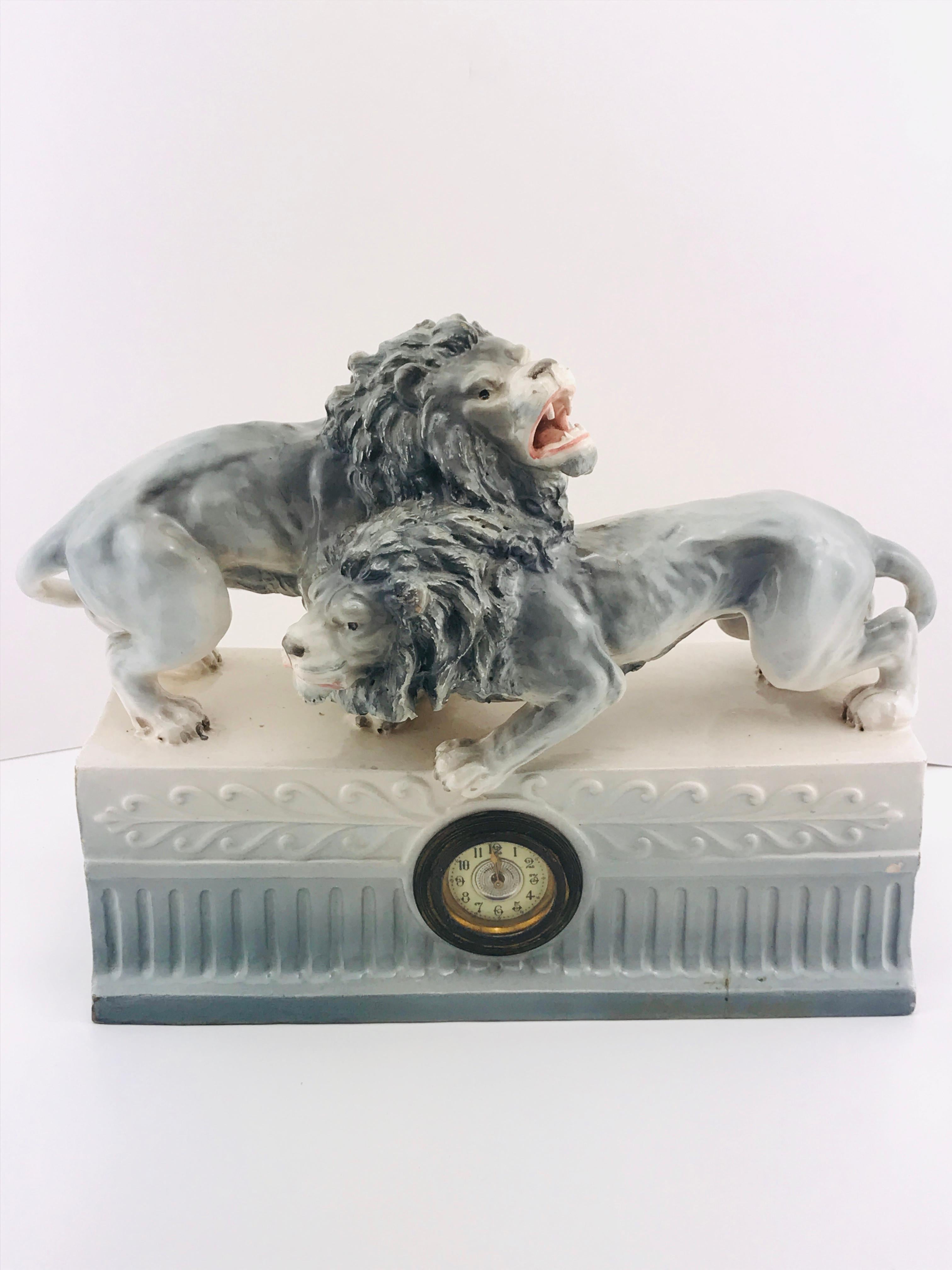 Italian Art Deco 1940s Ceramic Lions Sculpture Table Clock, 1940s 2