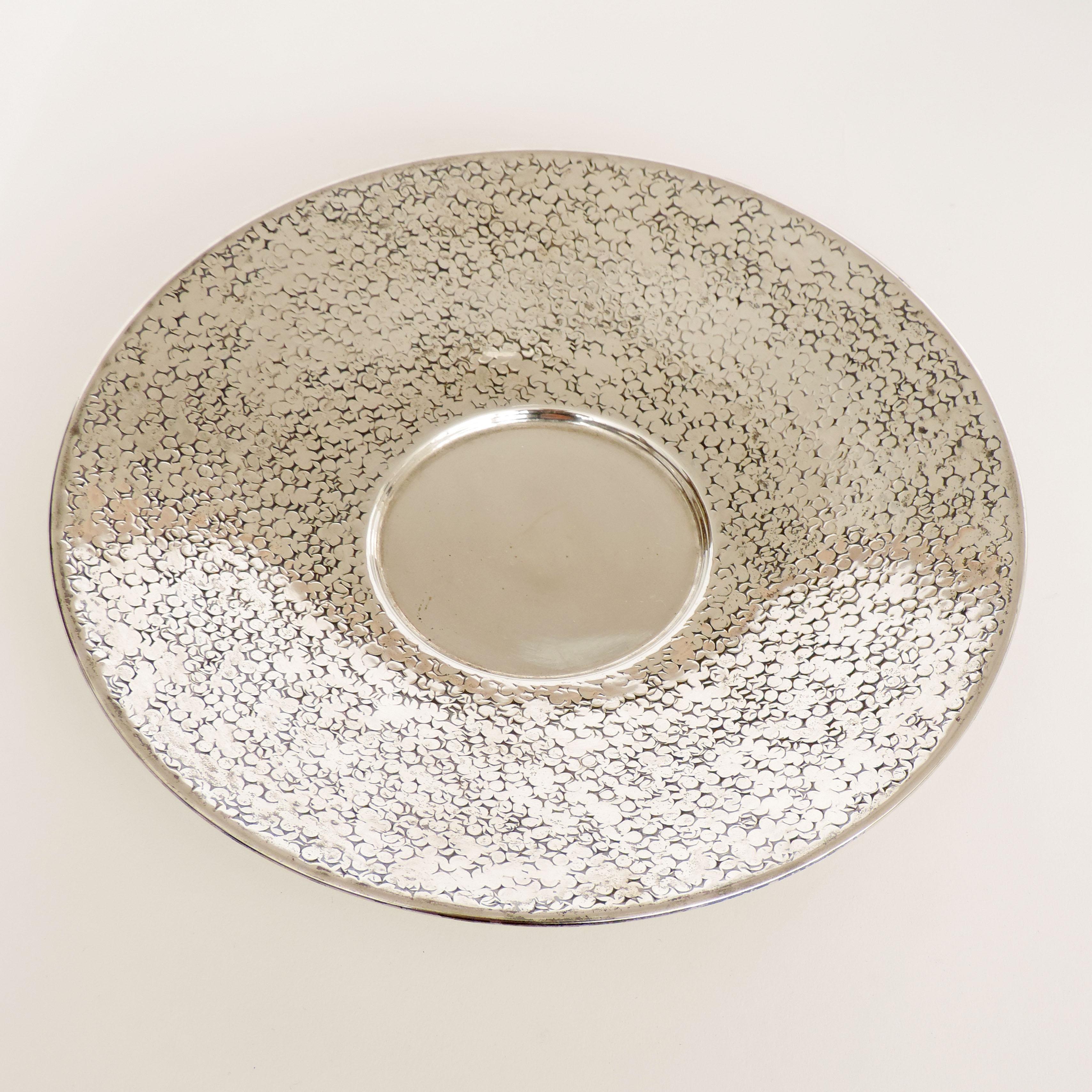 Italian Art Deco 1940s Hammered Silver Jug and Plate Attributed to Gio Ponti 3