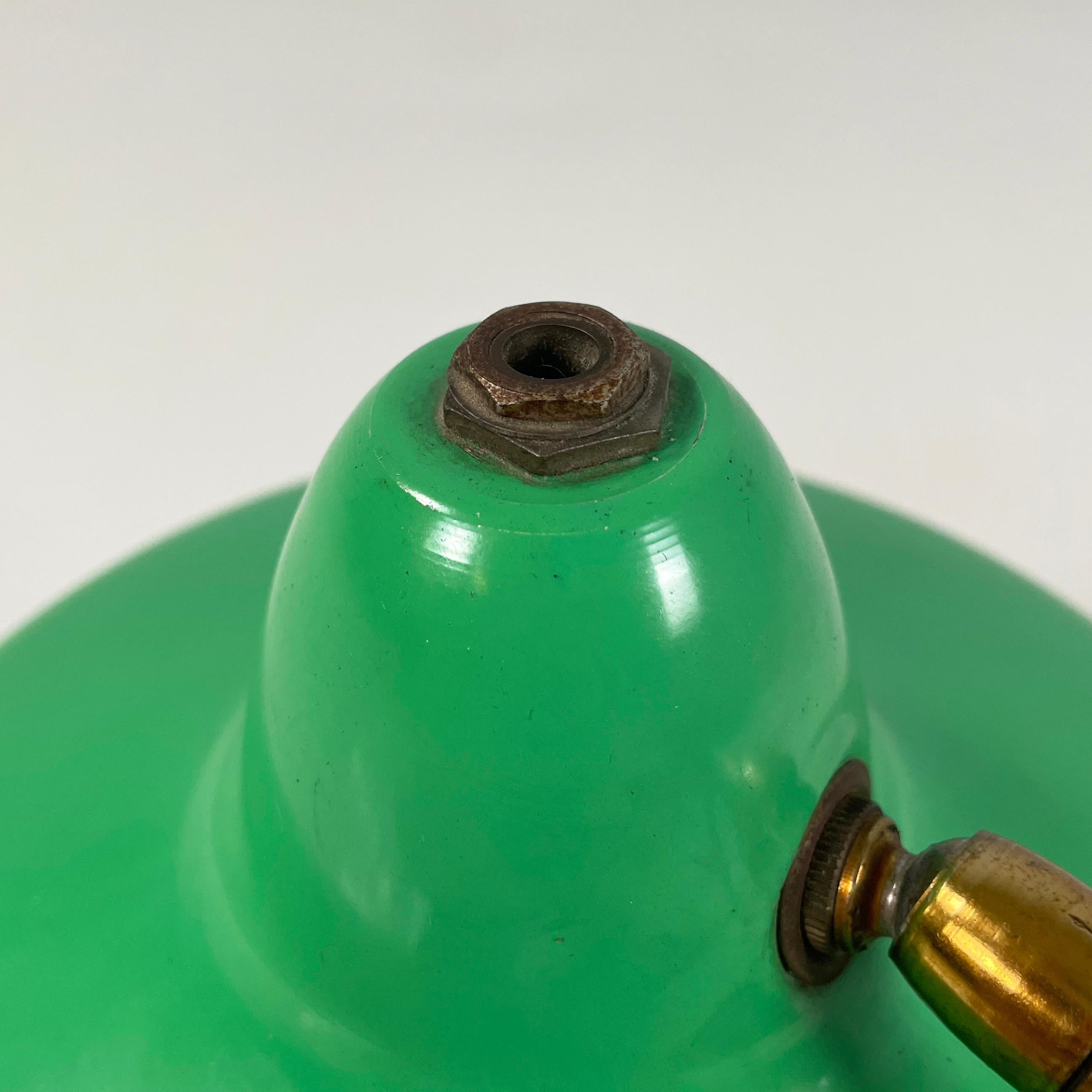 Lampe de table Art déco italienne réglable en laiton et métal vert, années 1950 en vente 5