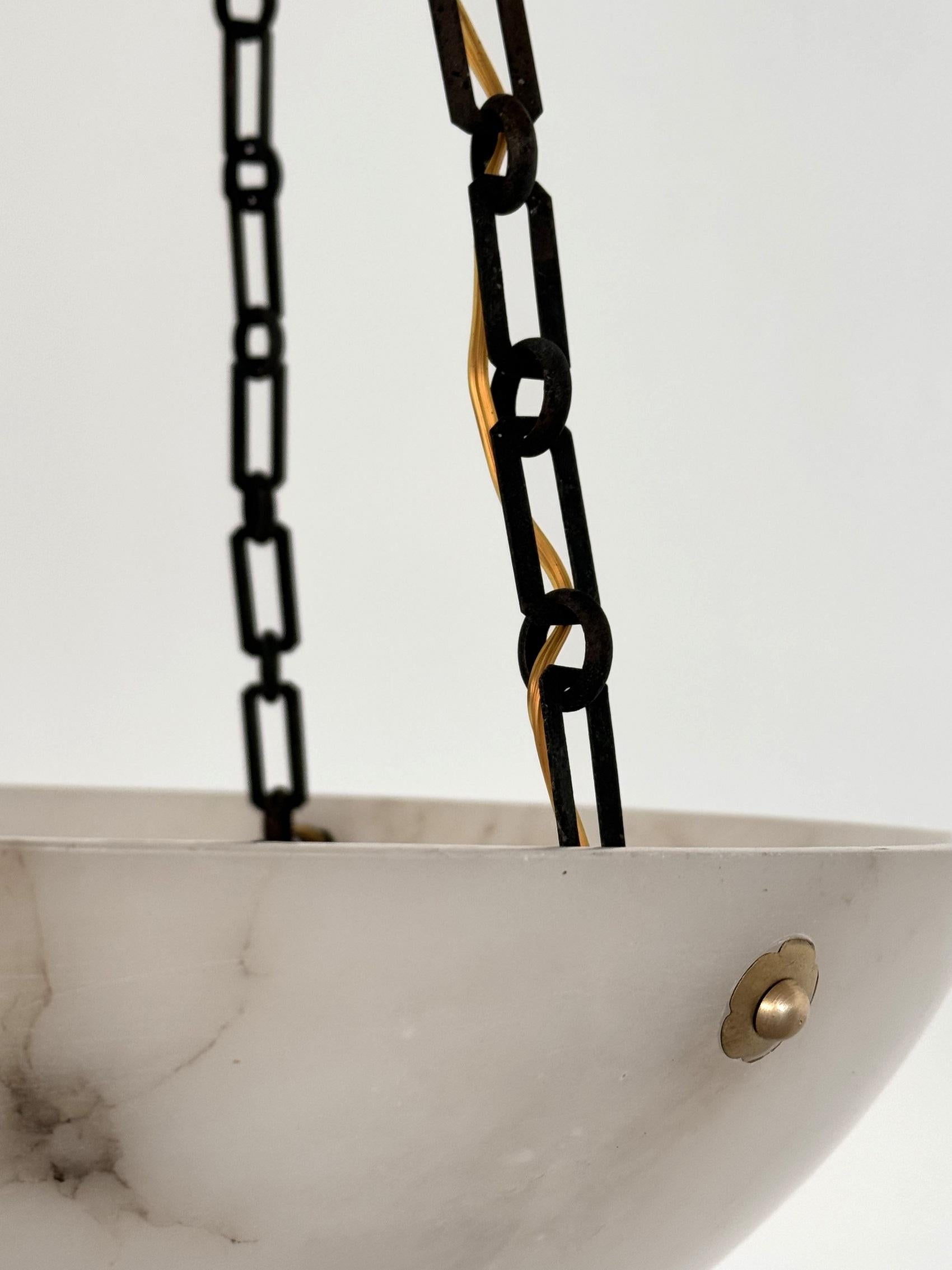 Italienischer Art-Déco-Kronleuchter aus Alabaster mit originaler Kette, 1940er Jahre 3