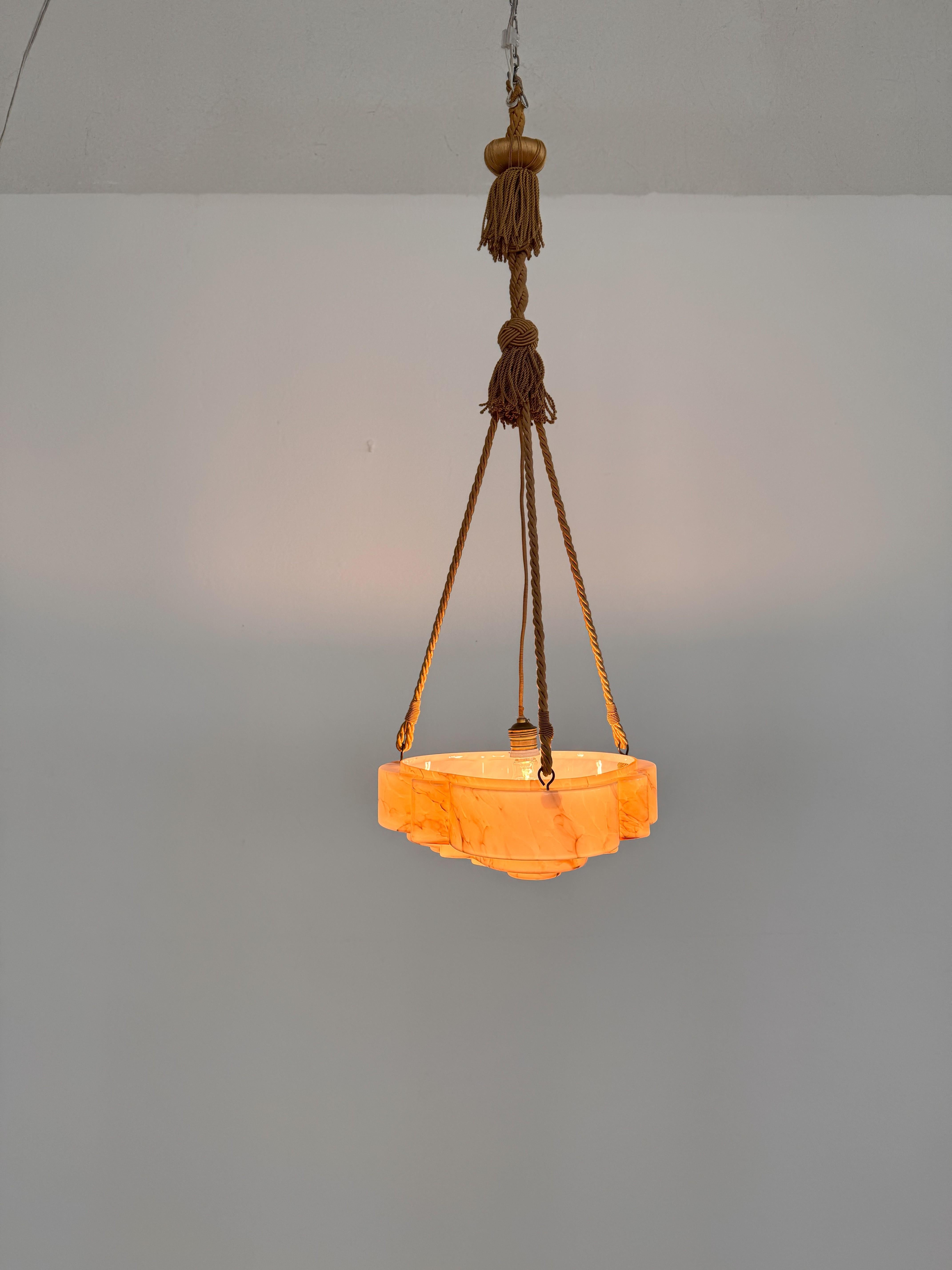 Lampadario in vetro alabastro Art Deco italiano, anni '40 in vendita 5