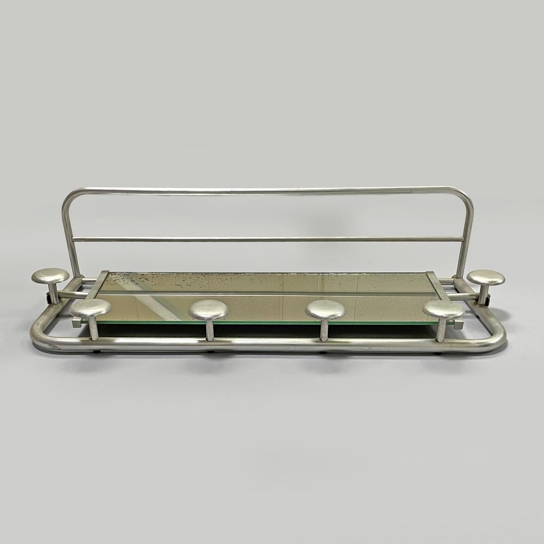 Perchero de pared italiano Art Decó de aluminio con espejo y estante superior, años 40 en venta 1