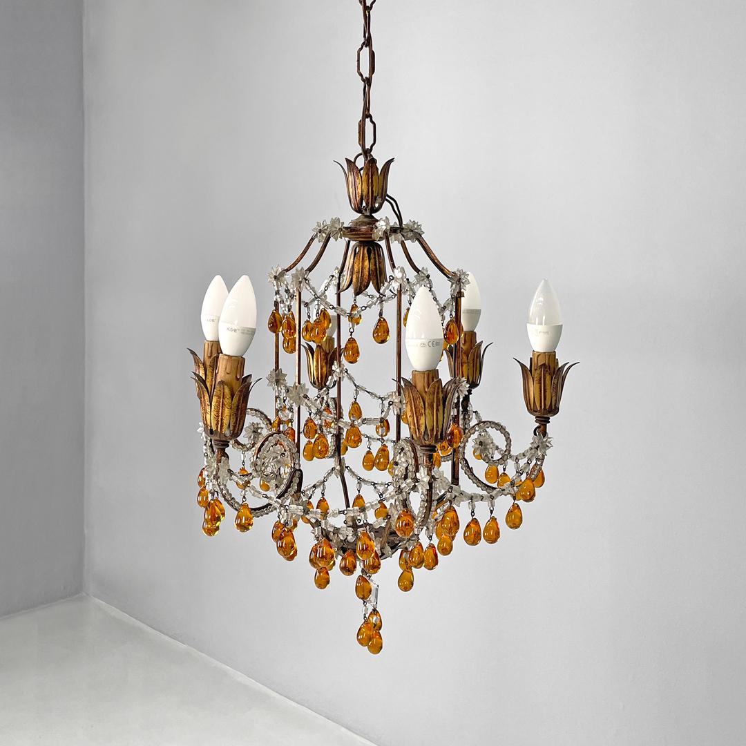 Mid-20th Century Italian Art Deco amber and clear glass drop chandelier in golden metal, 1930s For Sale