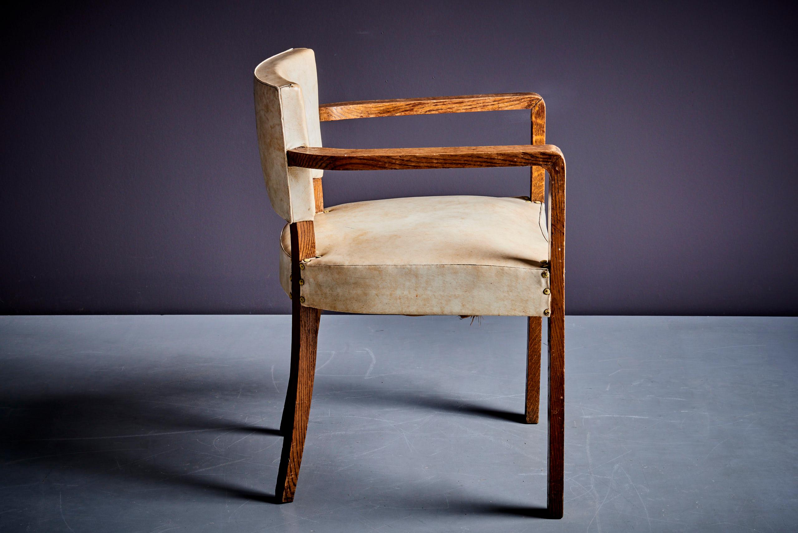 Mid-20th Century Italian Art Deco Arm Chair, 1930s For Sale