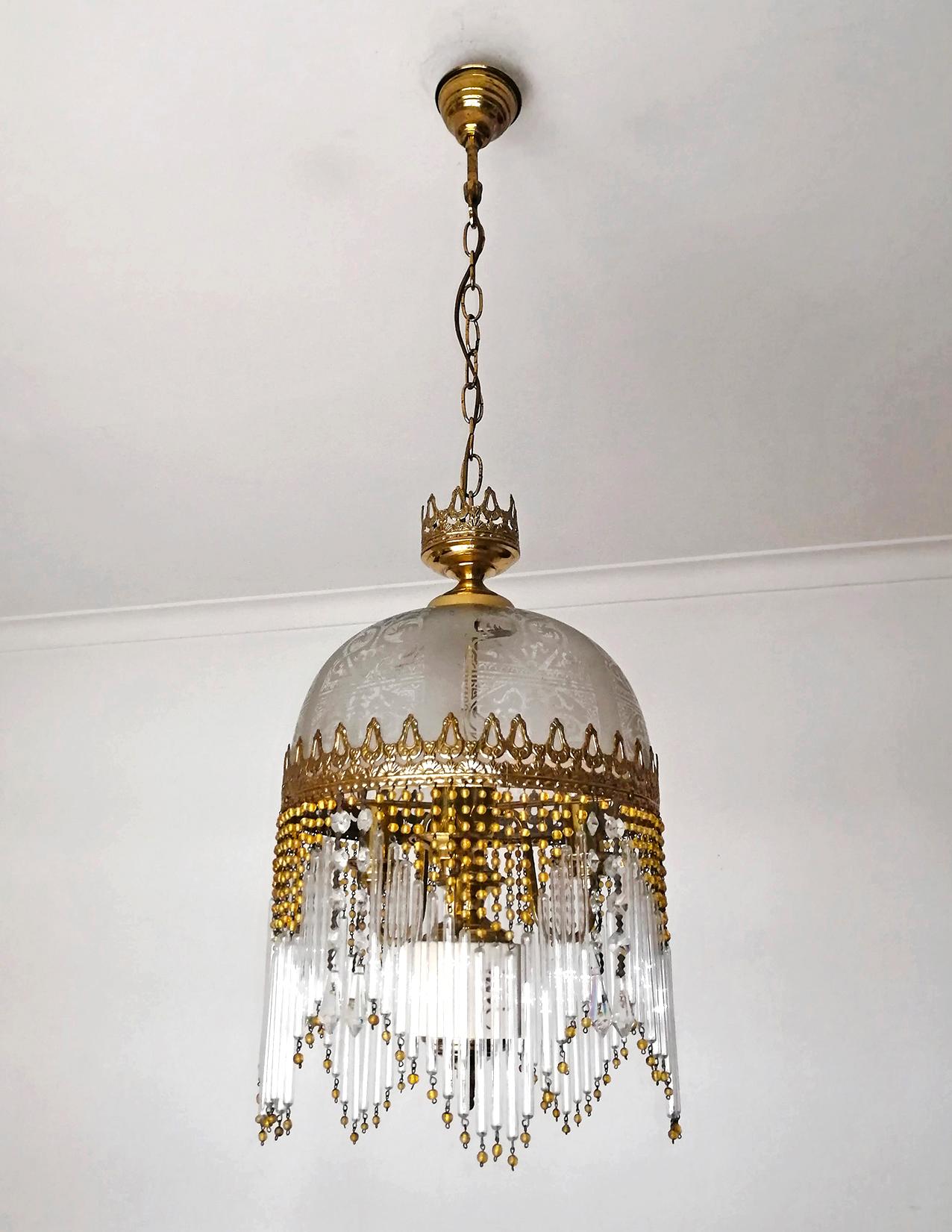 Italian Art Deco & Art Nouveau Amber Beaded Clear Glass Fringe Murano Chandelier In Good Condition For Sale In Coimbra, PT