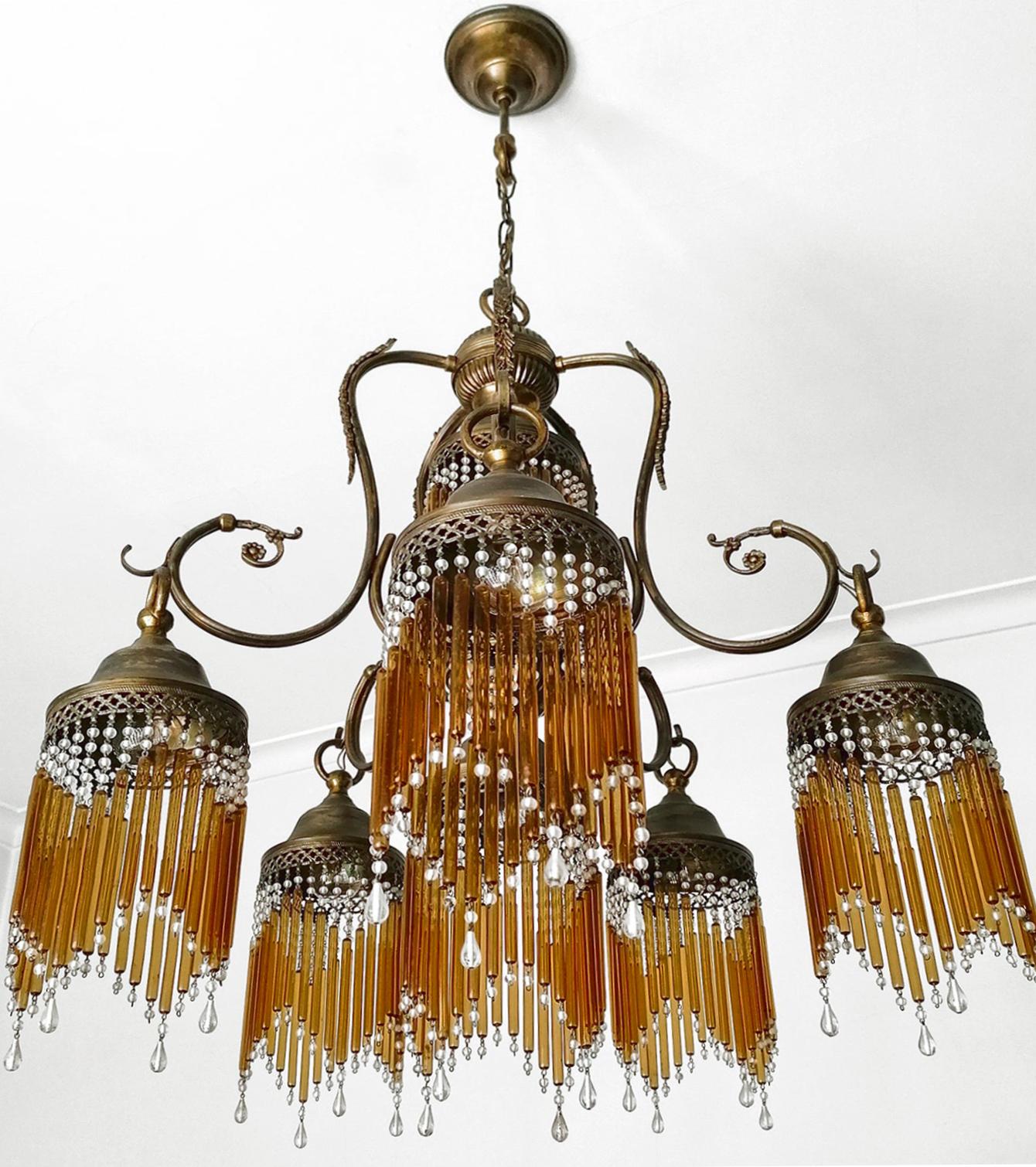 Italian Art Deco Art Nouveau Amber Straw Fringe & Beaded Murano Glass Chandelier In Good Condition In Coimbra, PT
