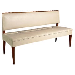 Italian Art Deco bench in wood and white leather, 1940s
