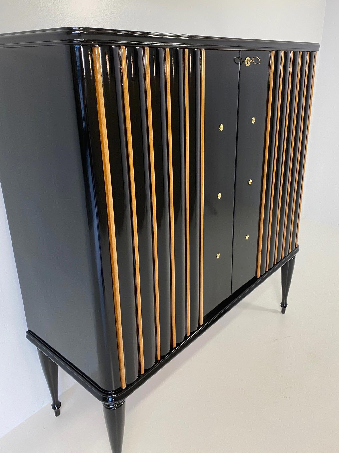 Italian Art Deco Black and Maple with Gold Details Cabinet, 1940s 2