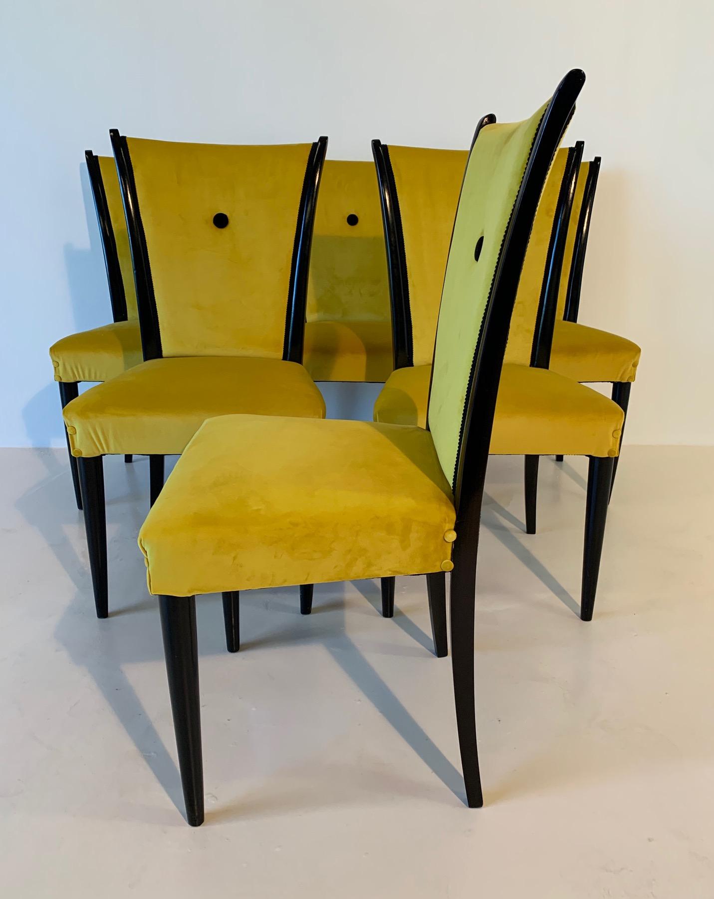 Italian Art Deco Black Lacquered Wood and Yellow Velvet Chairs, 1930s In Good Condition In Meda, MB