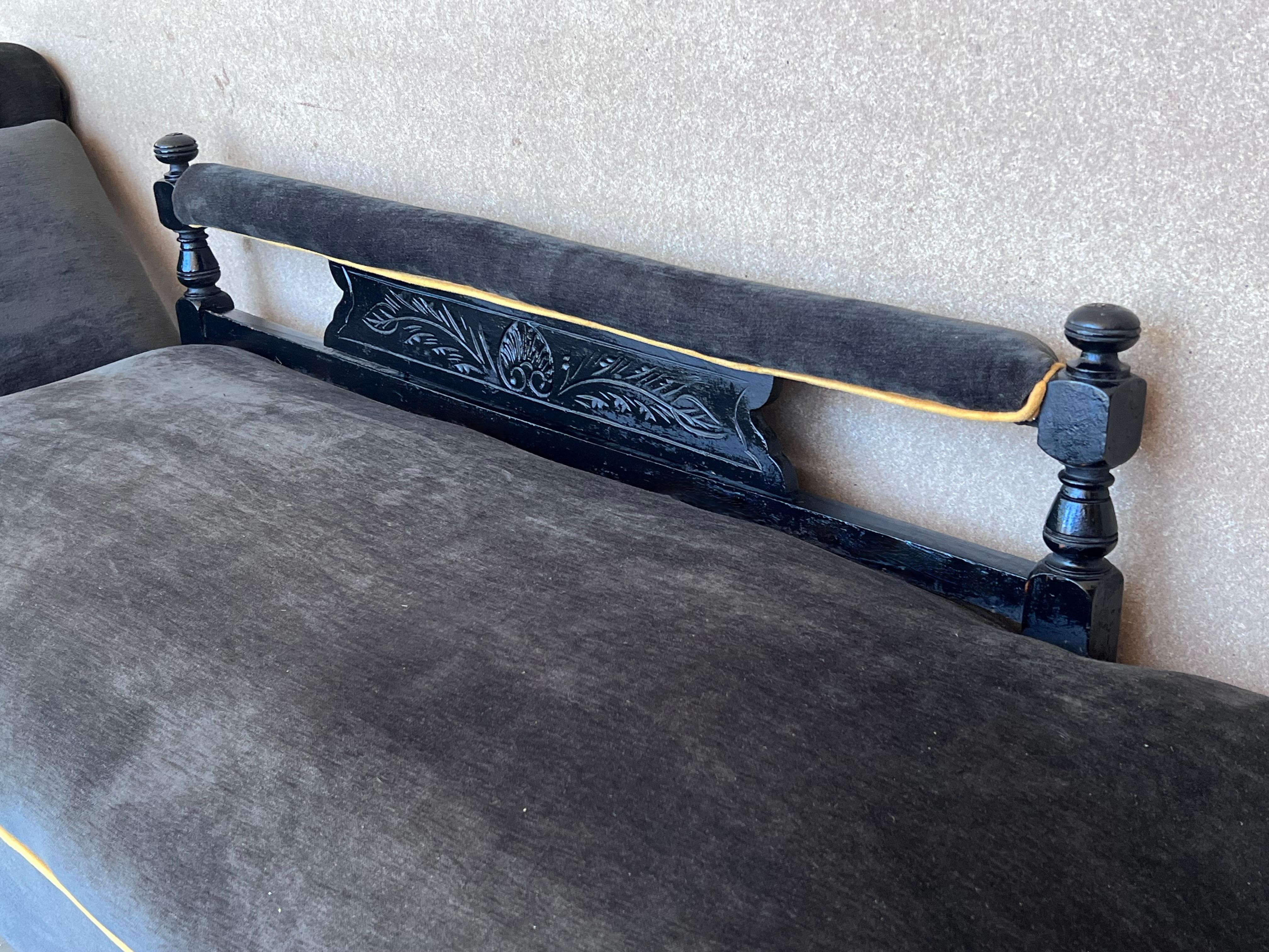 Chaise longue convertible italiana Art Déco de terciopelo negro siglo XX en venta