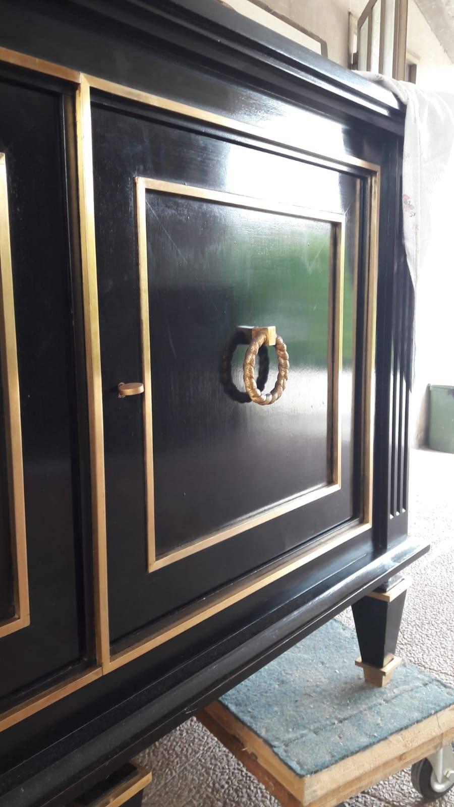 Italian Art Deco Black Wood and Golden Bronze Three Doors Credenza, 1940s 5