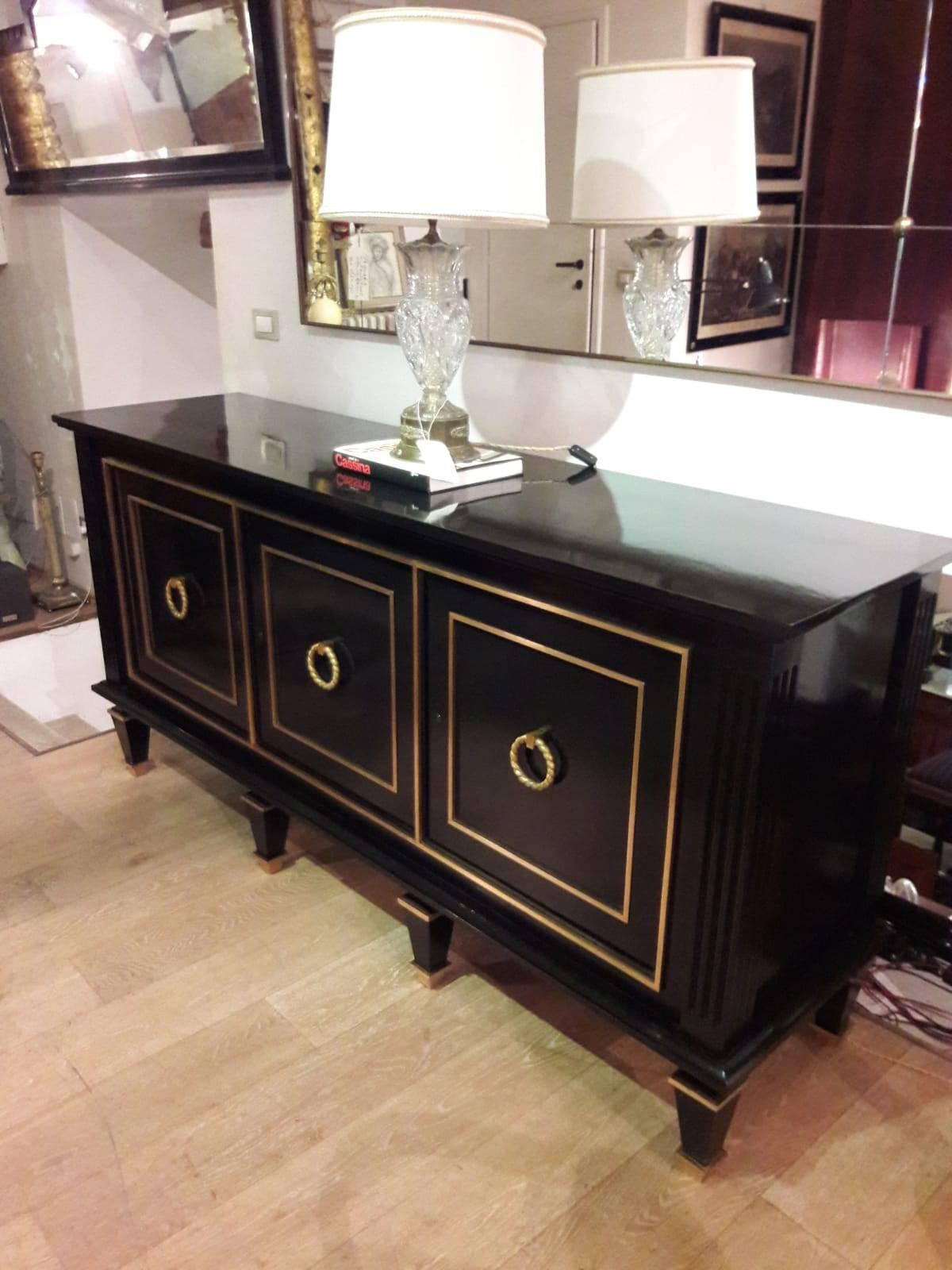 Italian Art Deco Black Wood and Golden Bronze Three Doors Credenza, 1940s 9