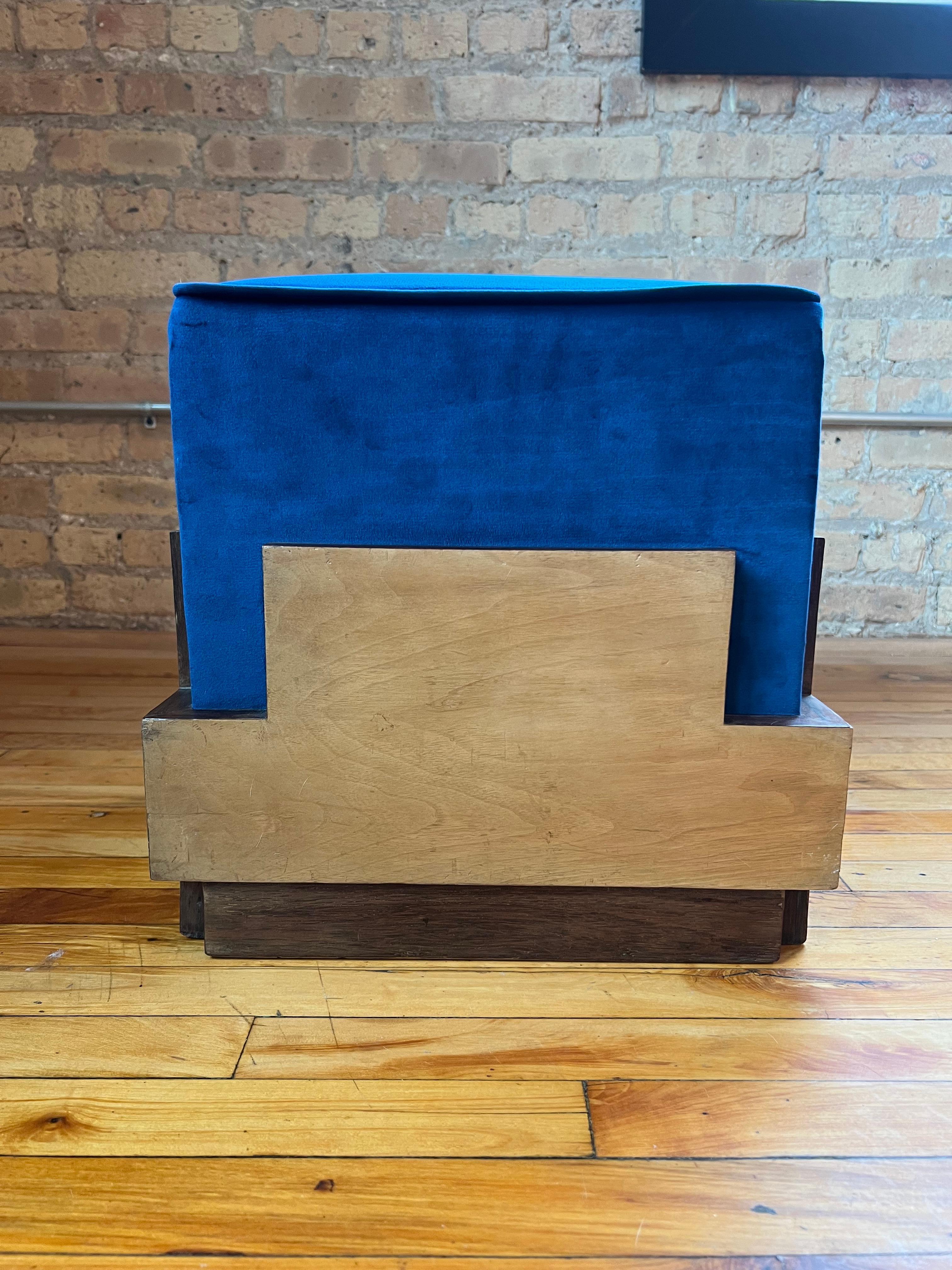 Italian Art Deco Blue Velvet Maple and walnut ottomans. Consists of walnut wood and maple wood, recently upholstered with blue velvet fabric.
39x39x39 cm or 14x14x14 inches.

Very good condition. Stripes, slight signs of wear, recently replaced