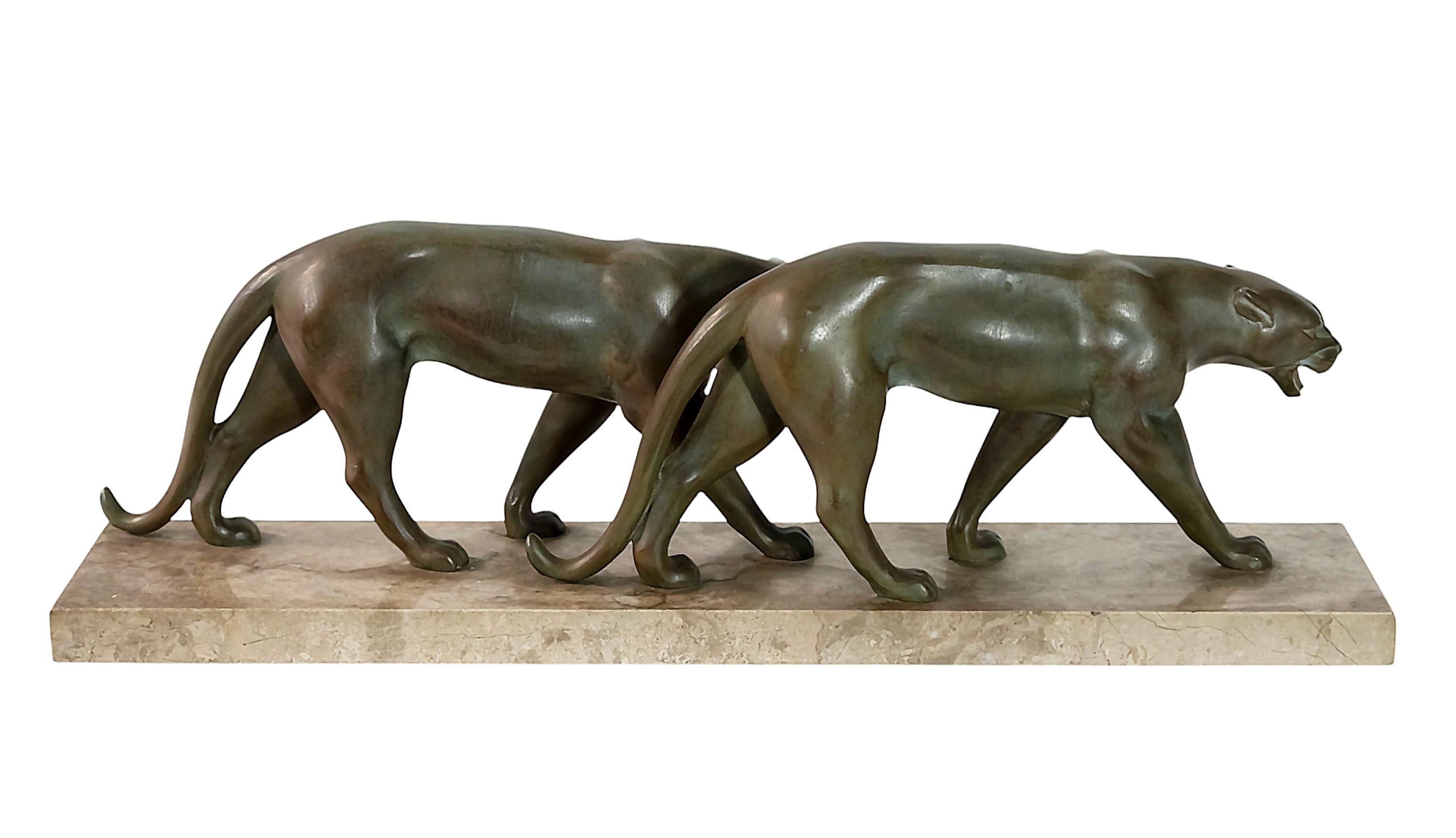 Italienische Pantherskulptur aus Bronze und Marmor im Art déco-Stil im Zustand „Gut“ in Vilnius, LT