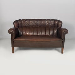 Italian Art Deco brown leather two seater sofa by Saracchi, 1930s