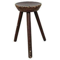 Italian Art Deco brown painted wooden stool with three legs, 1920s