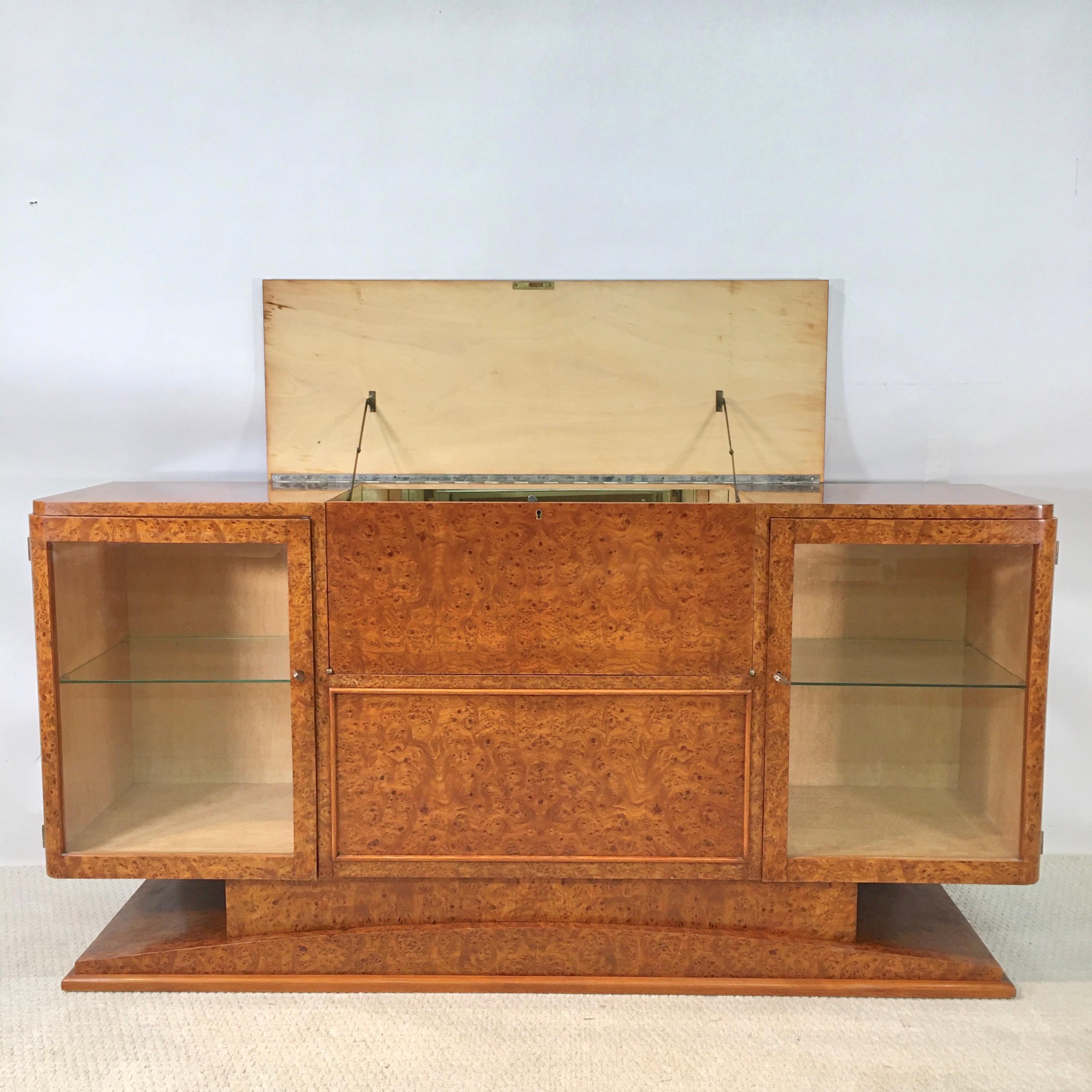Italian Art Deco Burl Walnut Bar Cabinet Sideboard For Sale 4