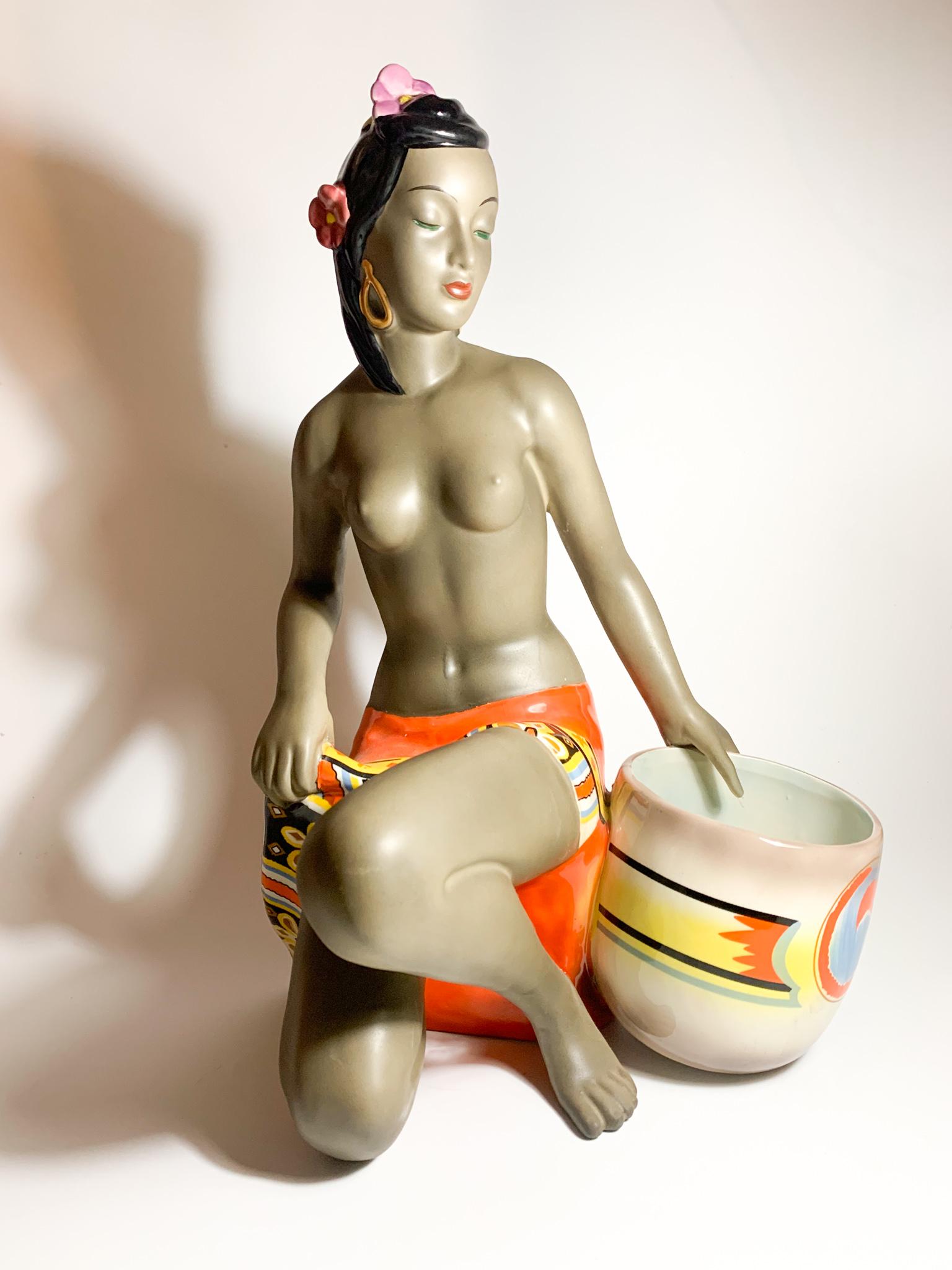 Art Deco Sculpture of an ethnic lady created by CIA Manna Turin in the 1940s

Ø 27 cm diameter cm 20 h cm 41.