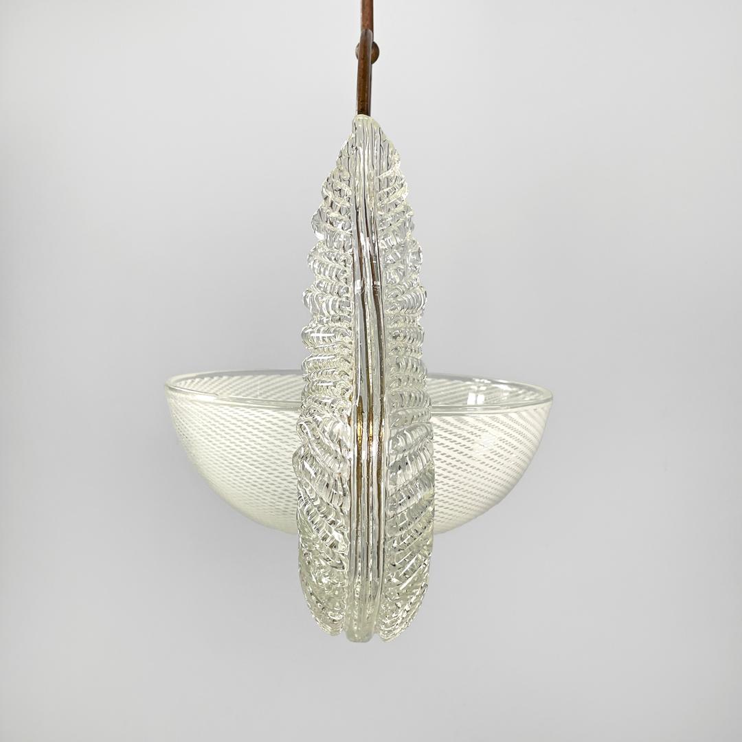 Italian Art Deco chandelier transparent and white Murano glass and brass, 1940s For Sale 6