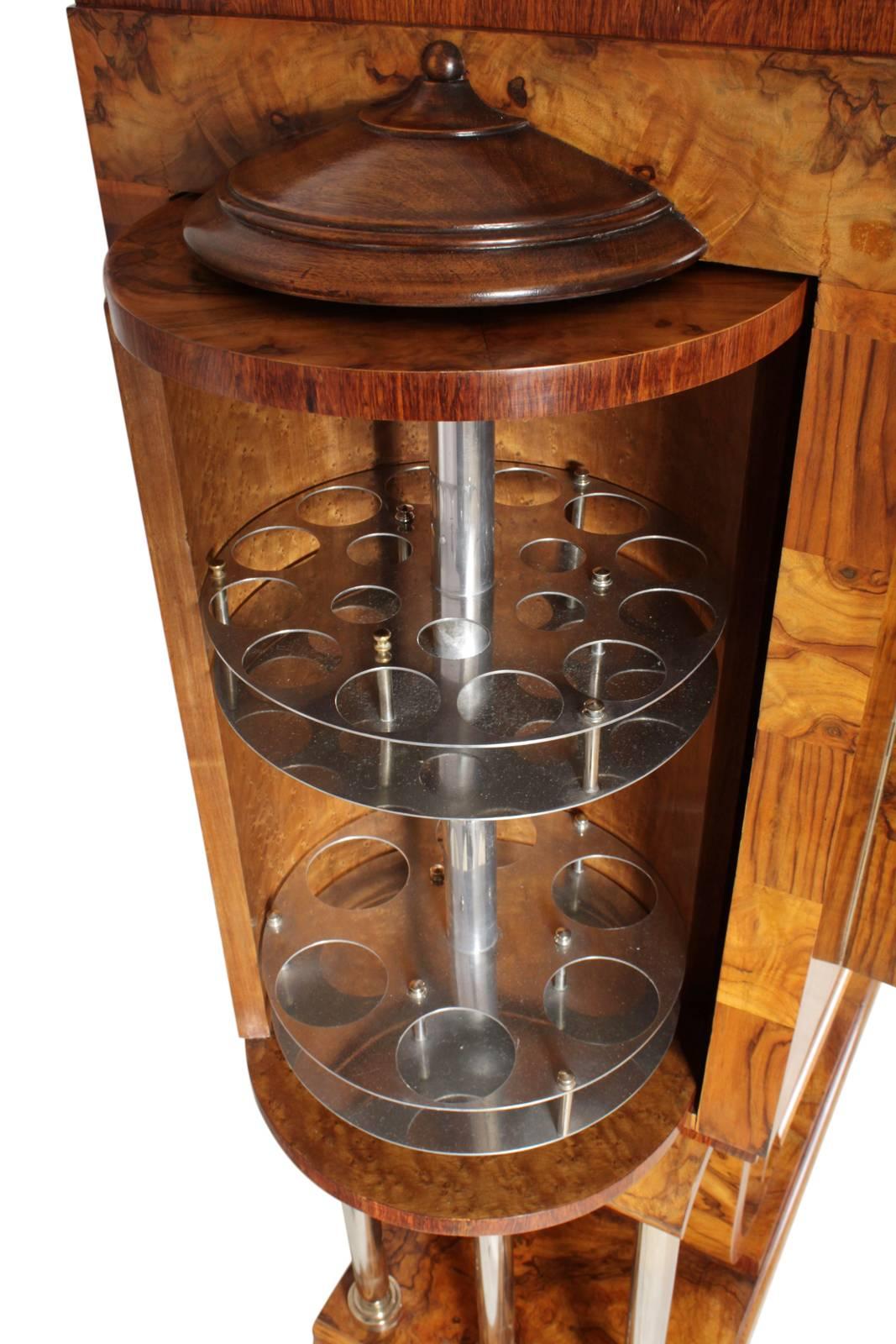 Wood Italian Art Deco Cocktail Cabinet in Walnut