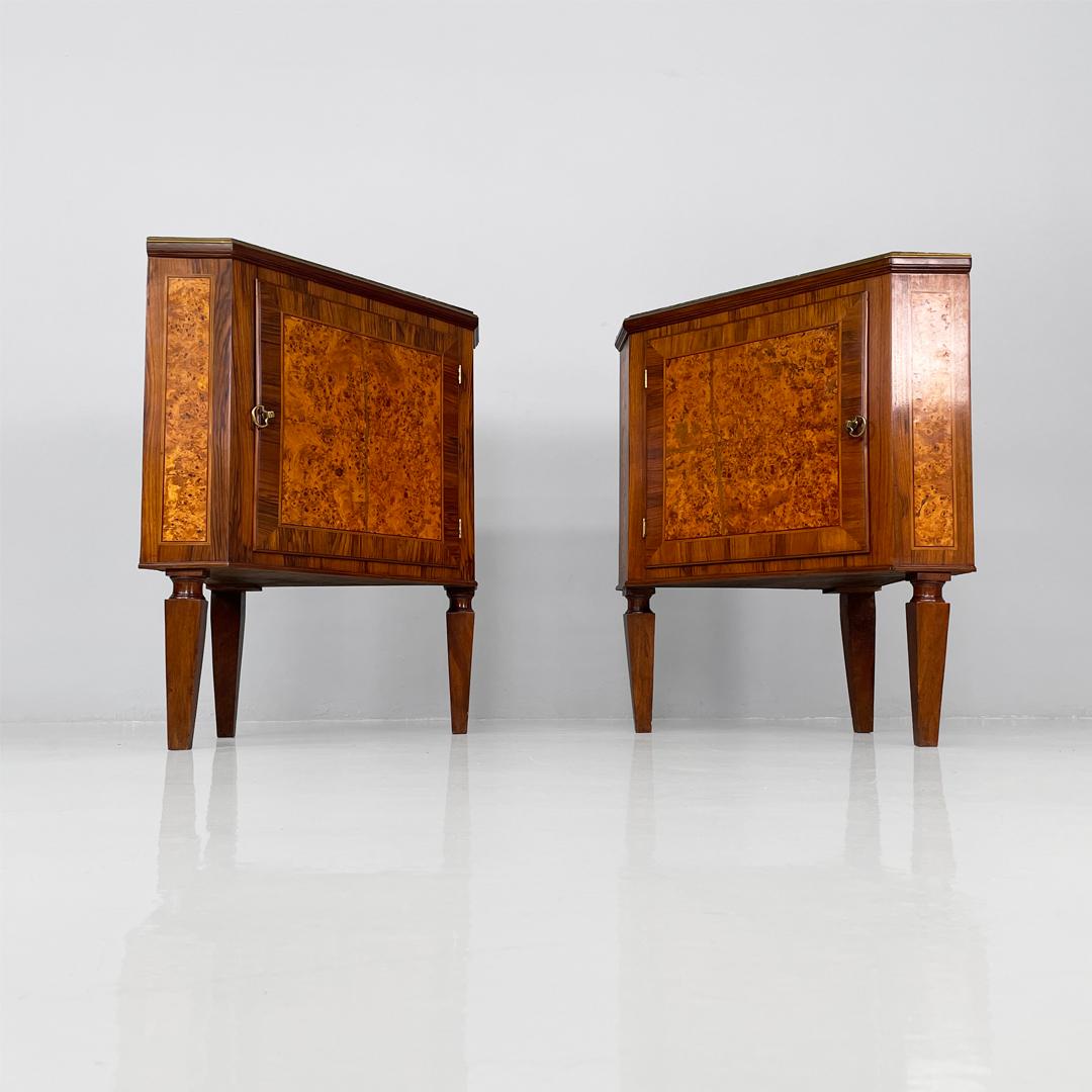 Italienische Art Deco Eckholzkonsolen mit schwarzer Marmorplatte, 1940er Jahre (Holz) im Angebot