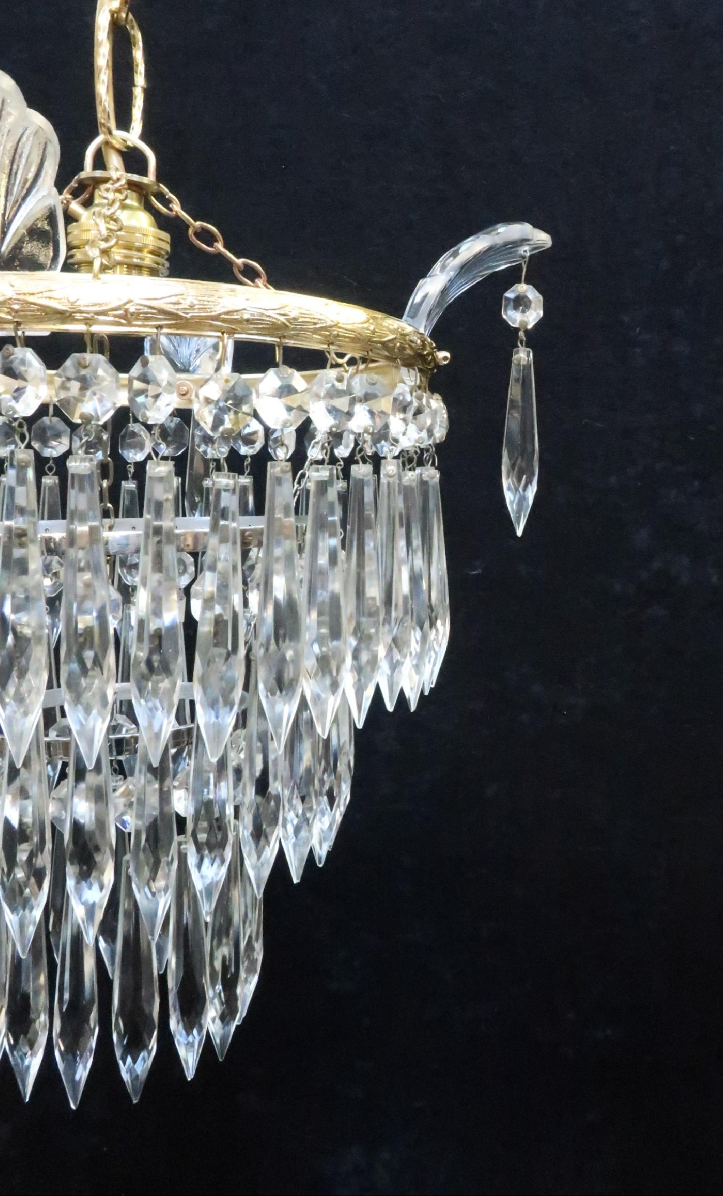 Italian Art Deco Crystal Glass Three-Tier Chandelier In Good Condition In Macclesfield, GB