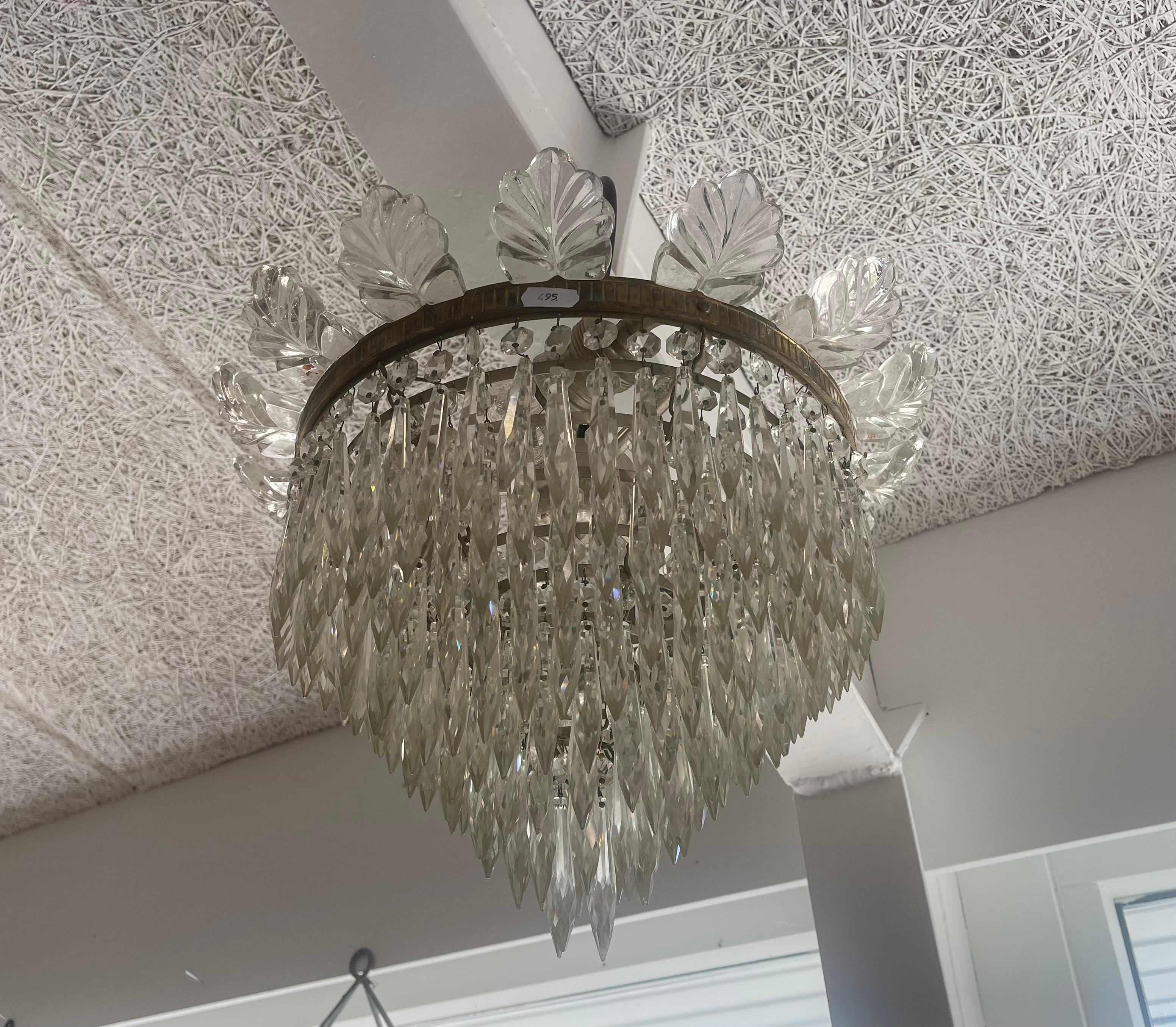Italian Art Deco Crystal Plafonnier Chandelier with 100 Prisms, 1920s (Europäisch) im Angebot