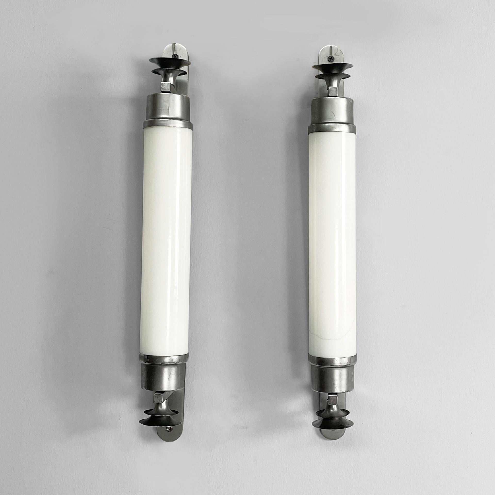 Art Déco Italian Art Deco cylindrical wall lamps in opaline glass and metal, 1930s in vendita