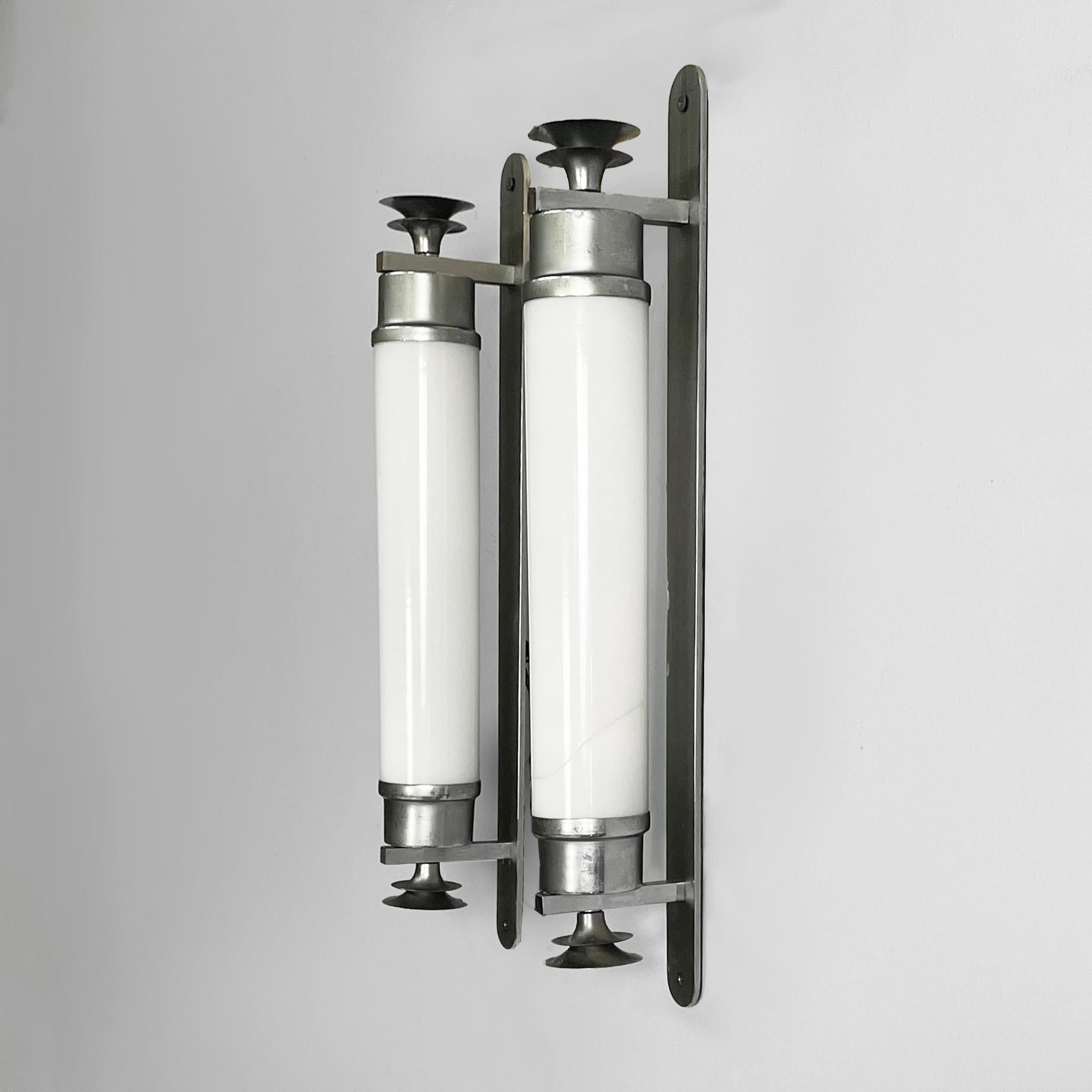 Italian Art Deco cylindrical wall lamps in opaline glass and metal, 1930s In condizioni discrete in vendita a MIlano, IT