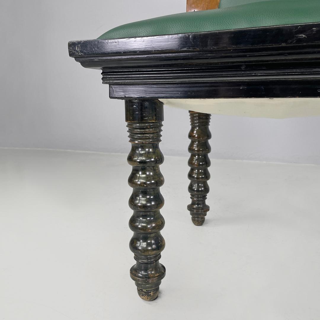 Sillas italianas Art Déco de cuero verde madera oscura con adornos de madera, años 30 en venta 11