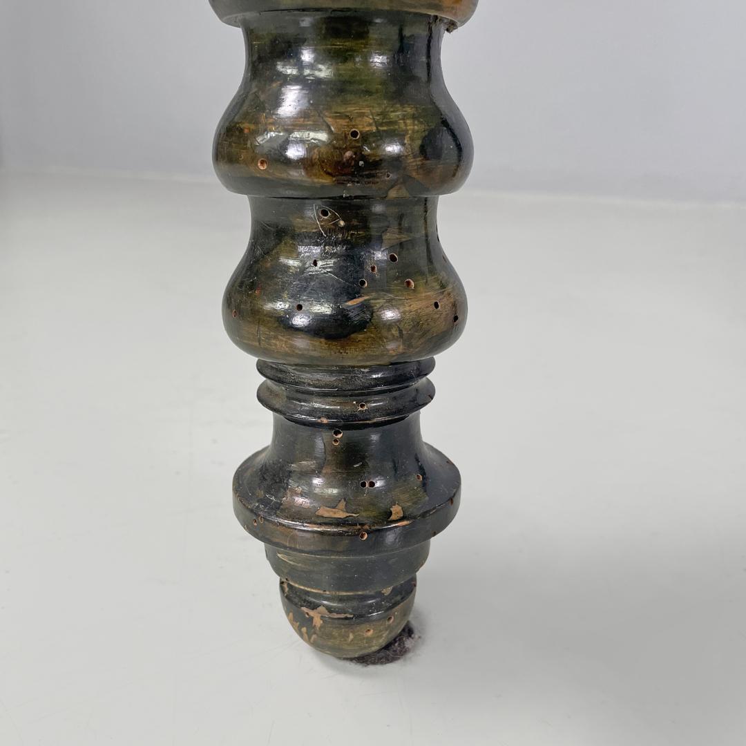 Sillas italianas Art Déco de cuero verde madera oscura con adornos de madera, años 30 en venta 12