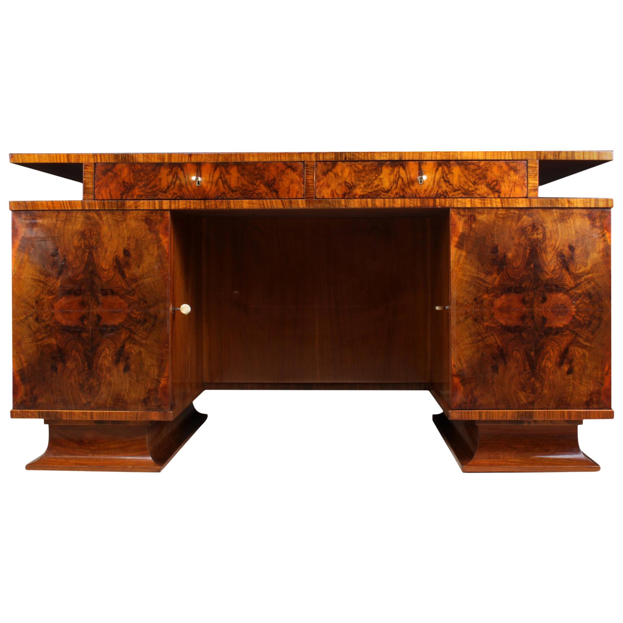 Italian Art Deco Desk in Walnut For Sale