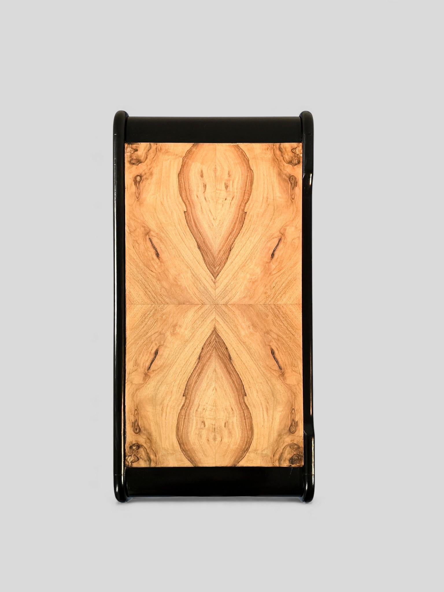 Table basse ou table d'appoint ébonisée Art déco italien, années 1940 en vente 5