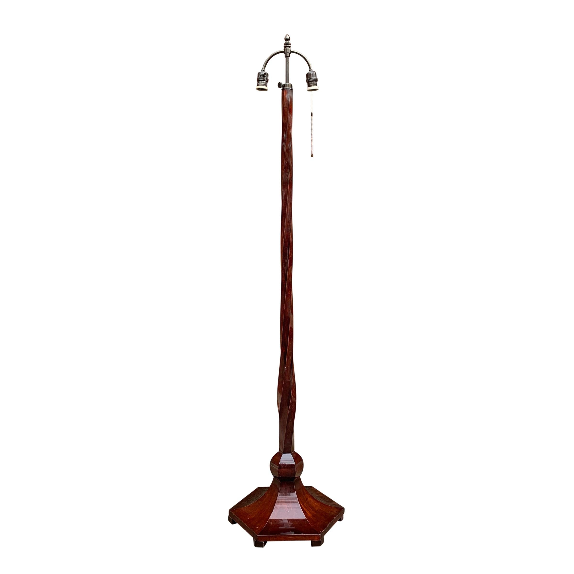 Early 20th Century Italian Art Deco Floor Lamp For Sale