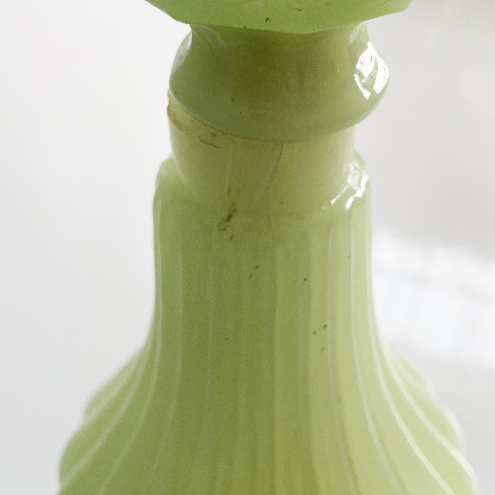 Italienische Art Deco Stehleuchte aus grünem Opalglas mit Stoffschirm, 1930er Jahre im Angebot 11