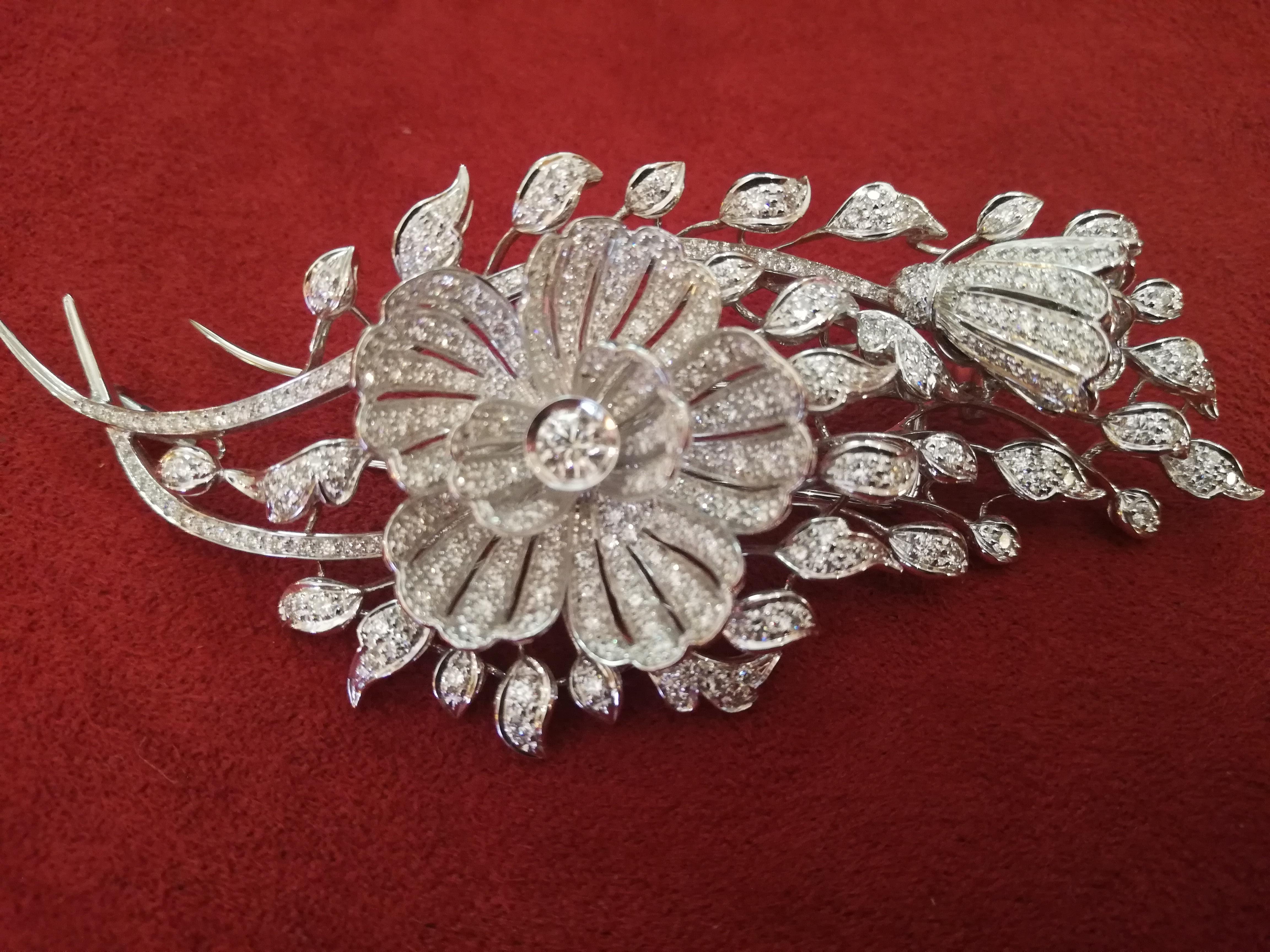 Italian Art Deco Flower Diamond White Gold Brooch For Sale 1