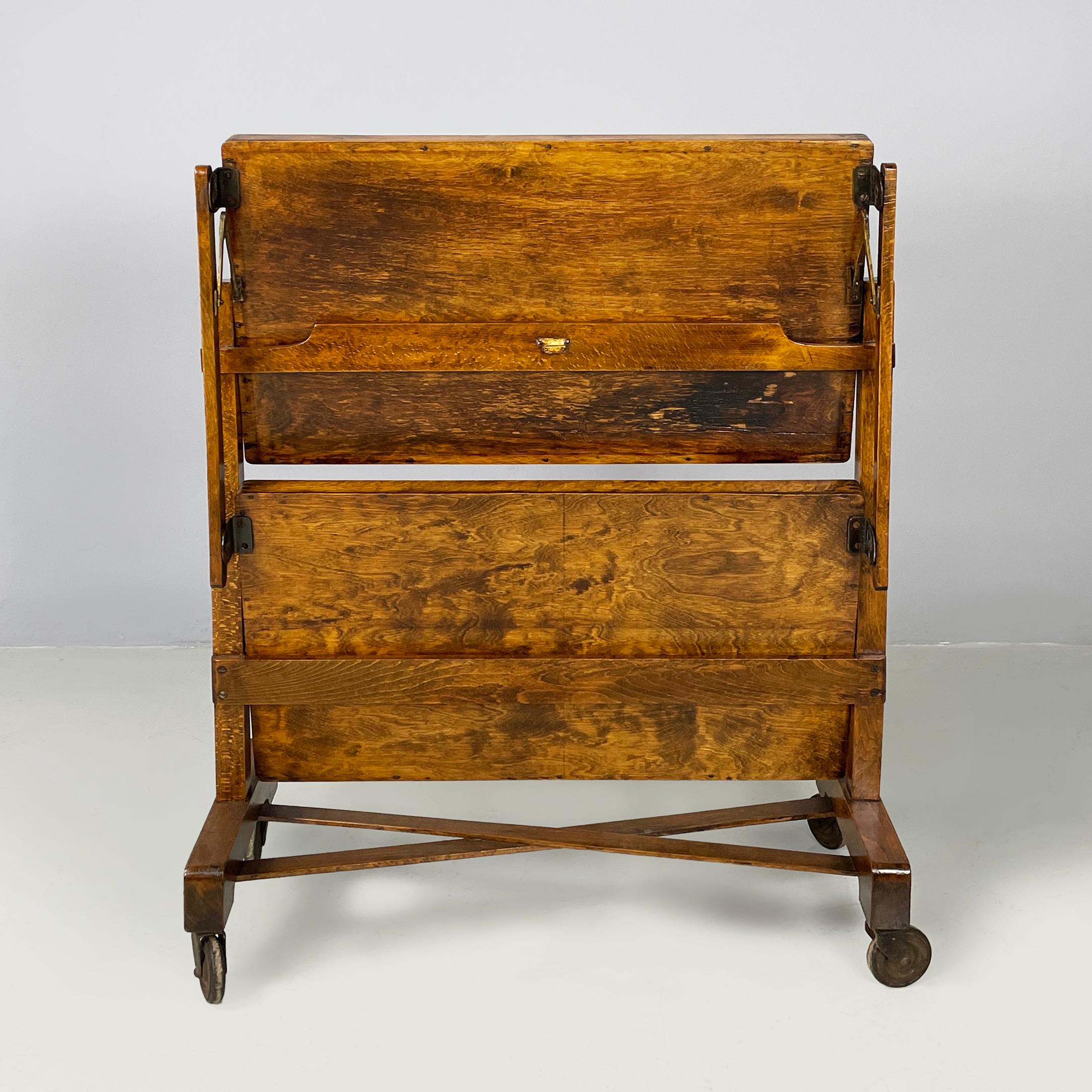 Italienischer Art-Deco-Klappwagen mit 2 Regalen aus Holz, 1930er Jahre (Mitte des 20. Jahrhunderts) im Angebot