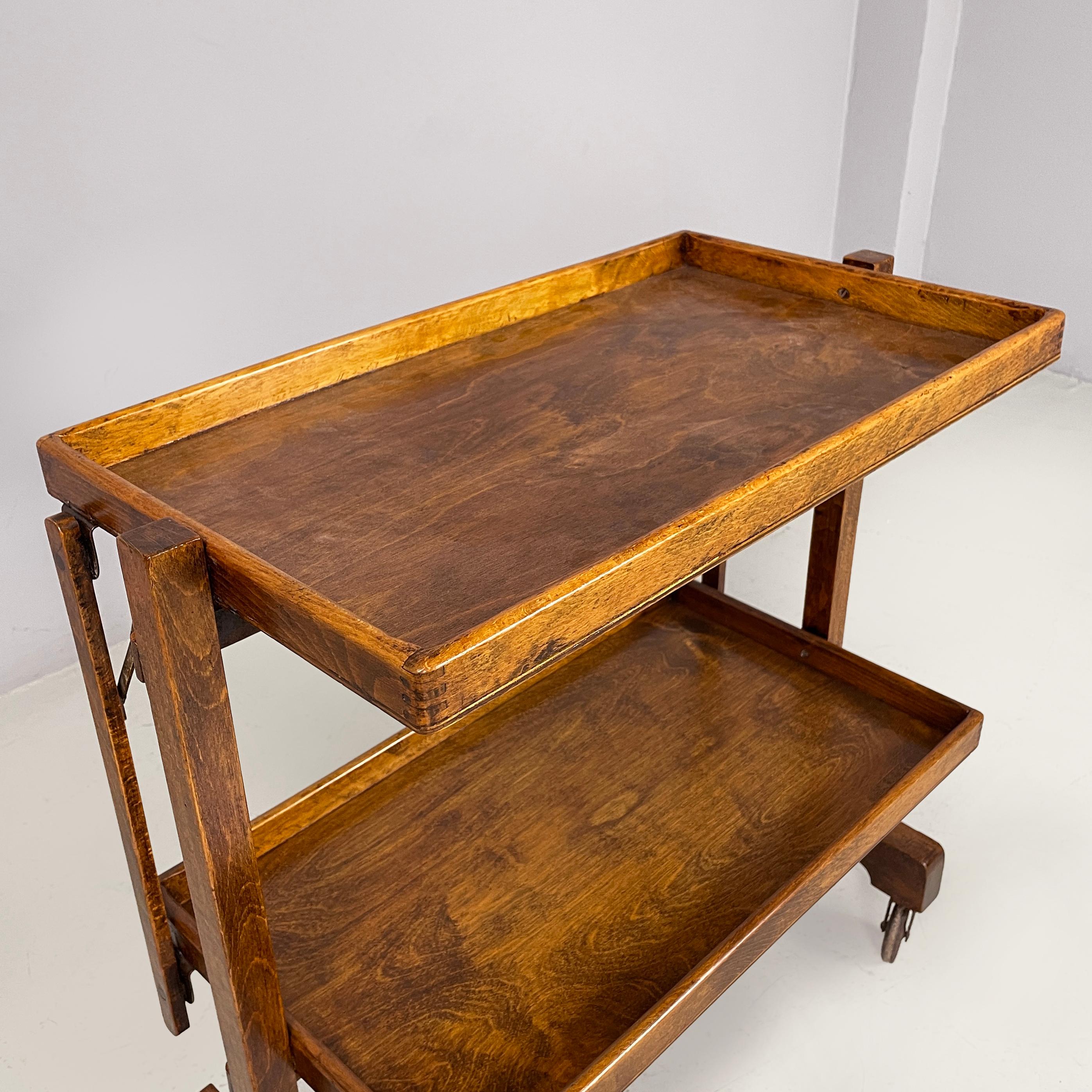 Italienischer Art-Deco-Klappwagen mit 2 Regalen aus Holz, 1930er Jahre im Angebot 1