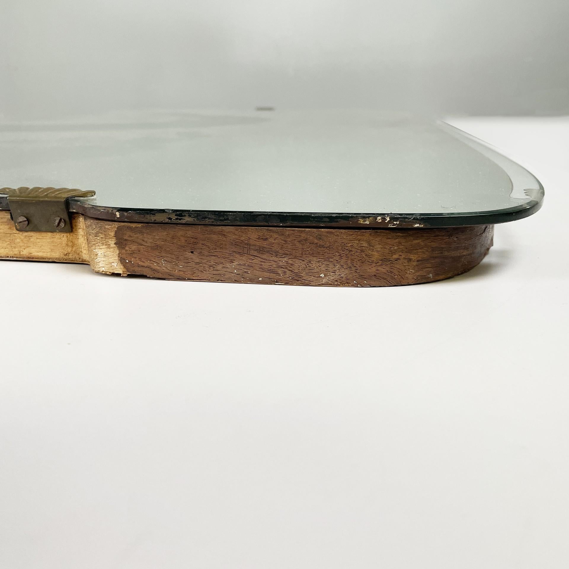 Italian Art Deco full-length wall mirror with brass and glass details, 1940s For Sale 9
