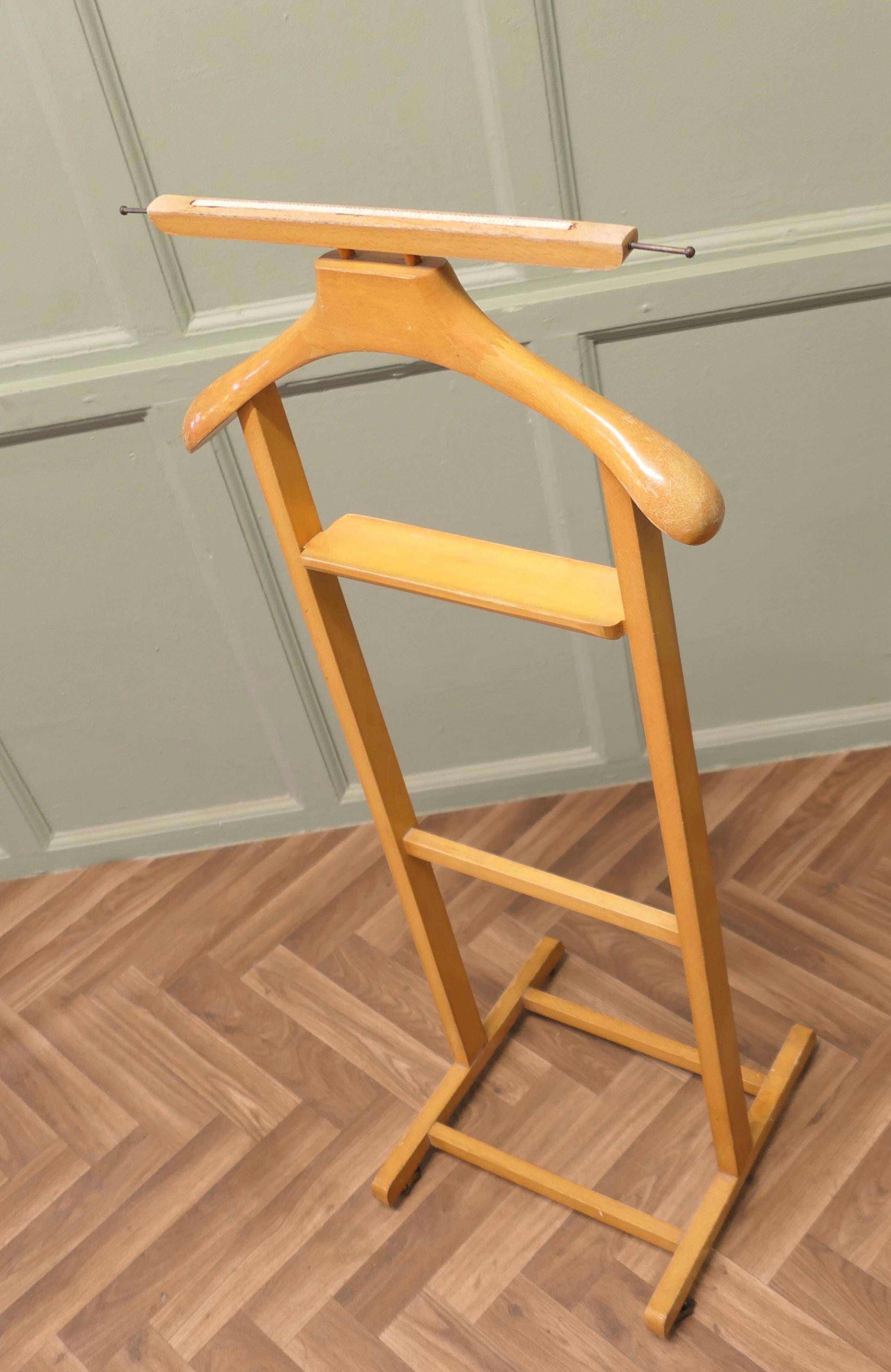 Mid-Century Modern Italian Art Deco Gentleman’s Floor Standing Valet or Suit Hanger For Sale