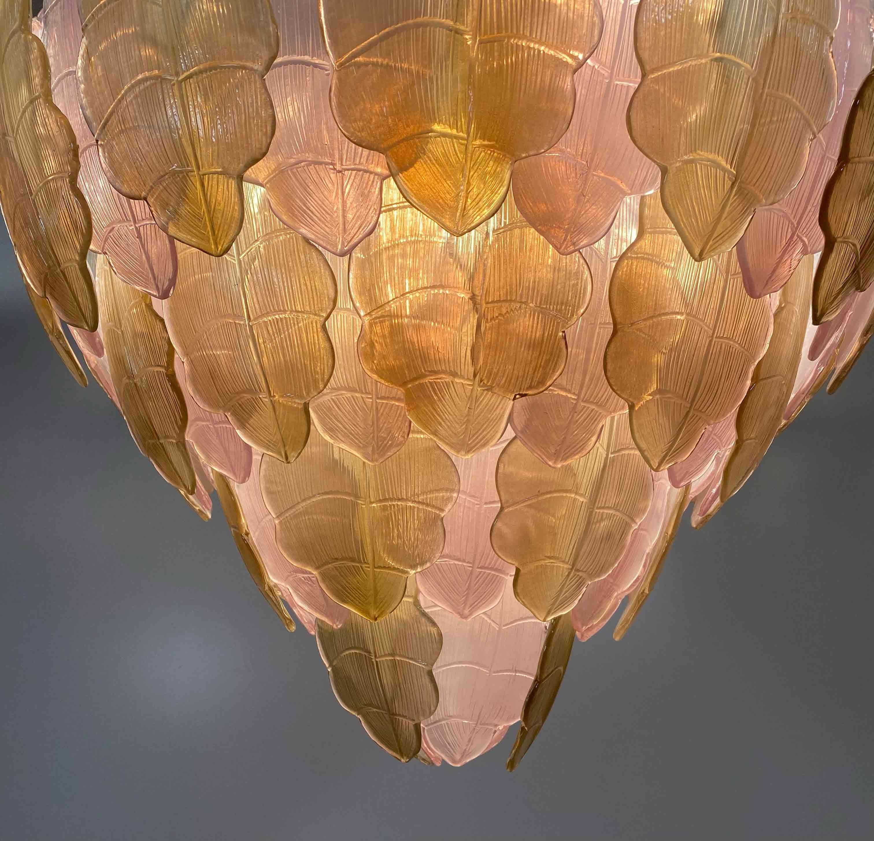 Italienischer Kronleuchter aus goldenem und rosafarbenem Murano-Glas im Art-Deco-Stil im Angebot 5