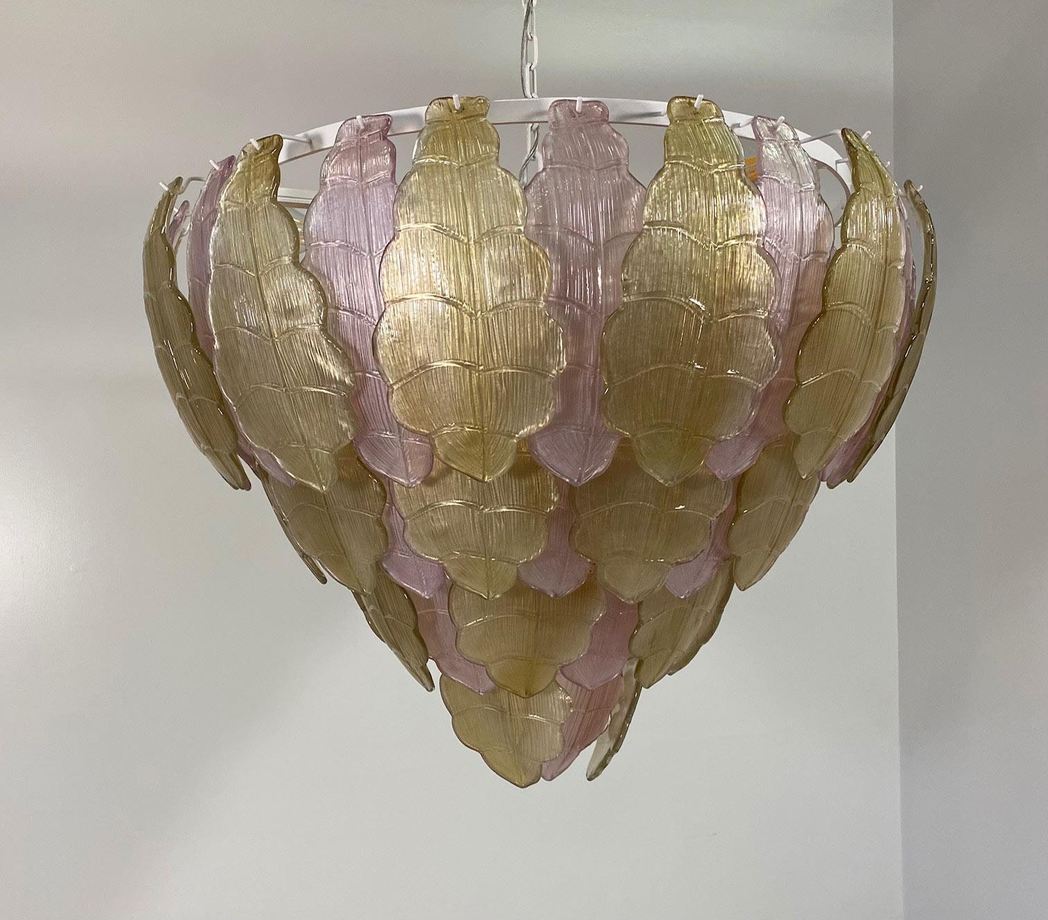 Italian Art Deco Gold and Pink Murano Glass Chandelier  For Sale 3