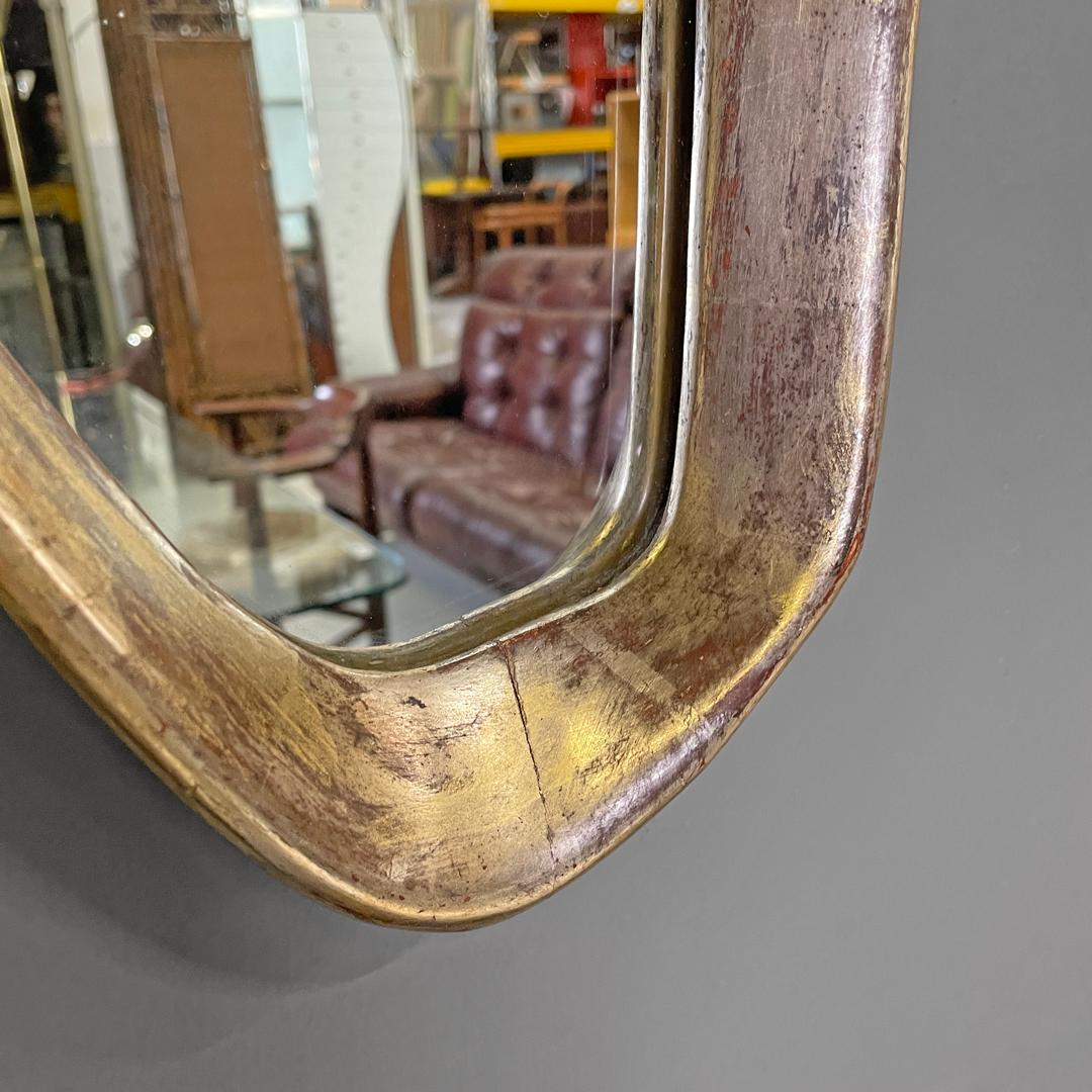 Italian Art Deco golden wood wall mirror with abstract curved structure, 1940s For Sale 8
