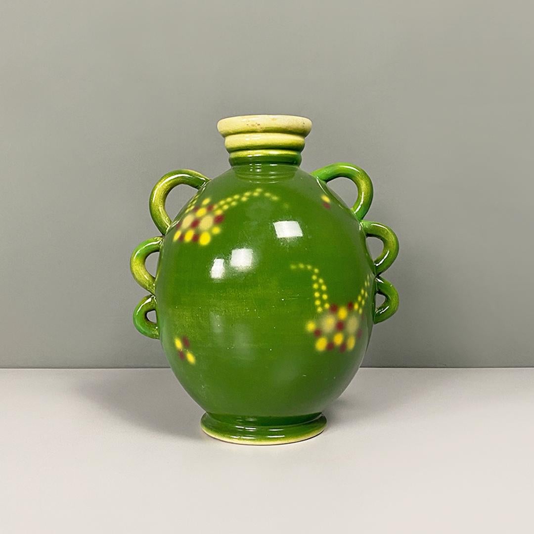 Italian Art Deco Green Ceramic Vase with a Circular Motif by Deruda, 1940 Ca. For Sale 7